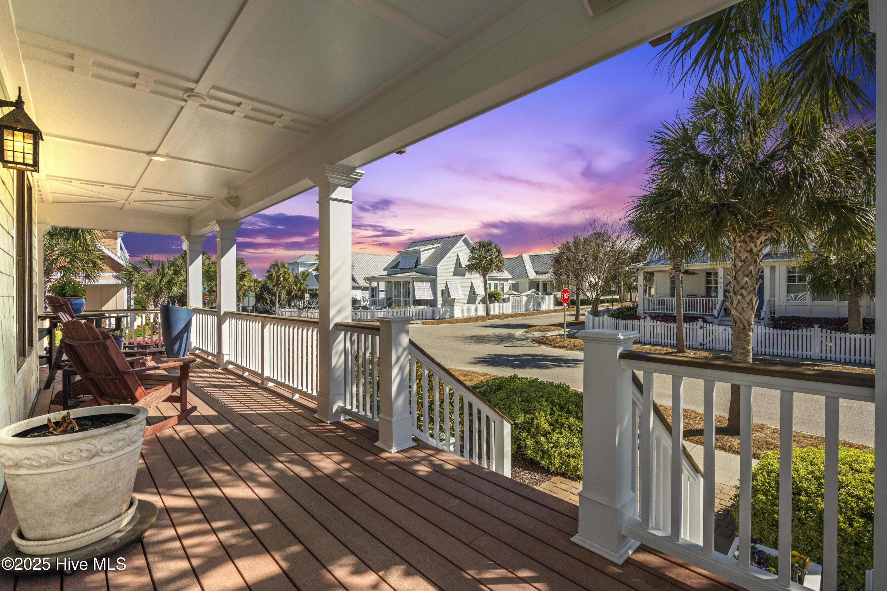 100498817 | Photo 86