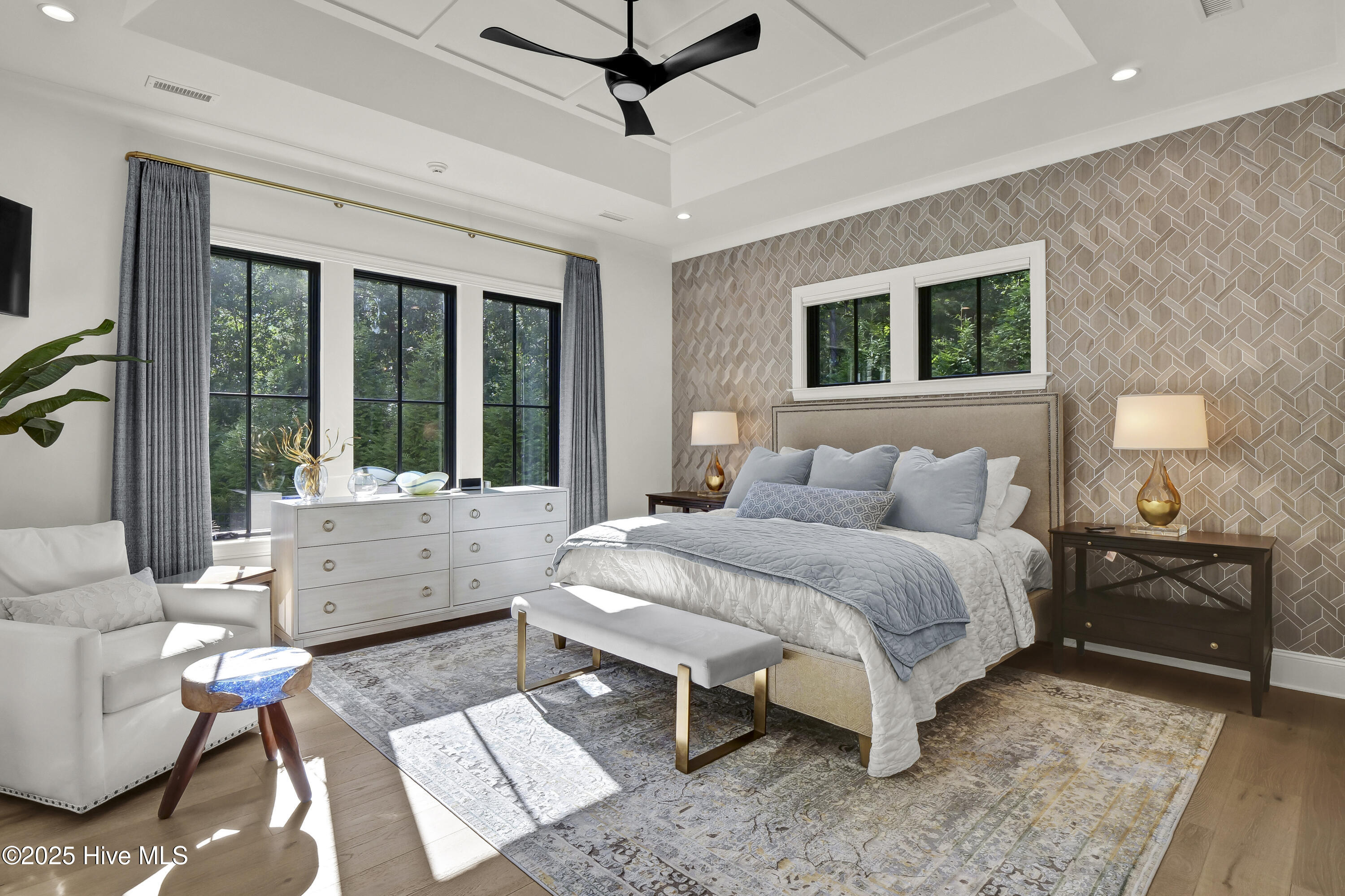 100532496 | Photo 38