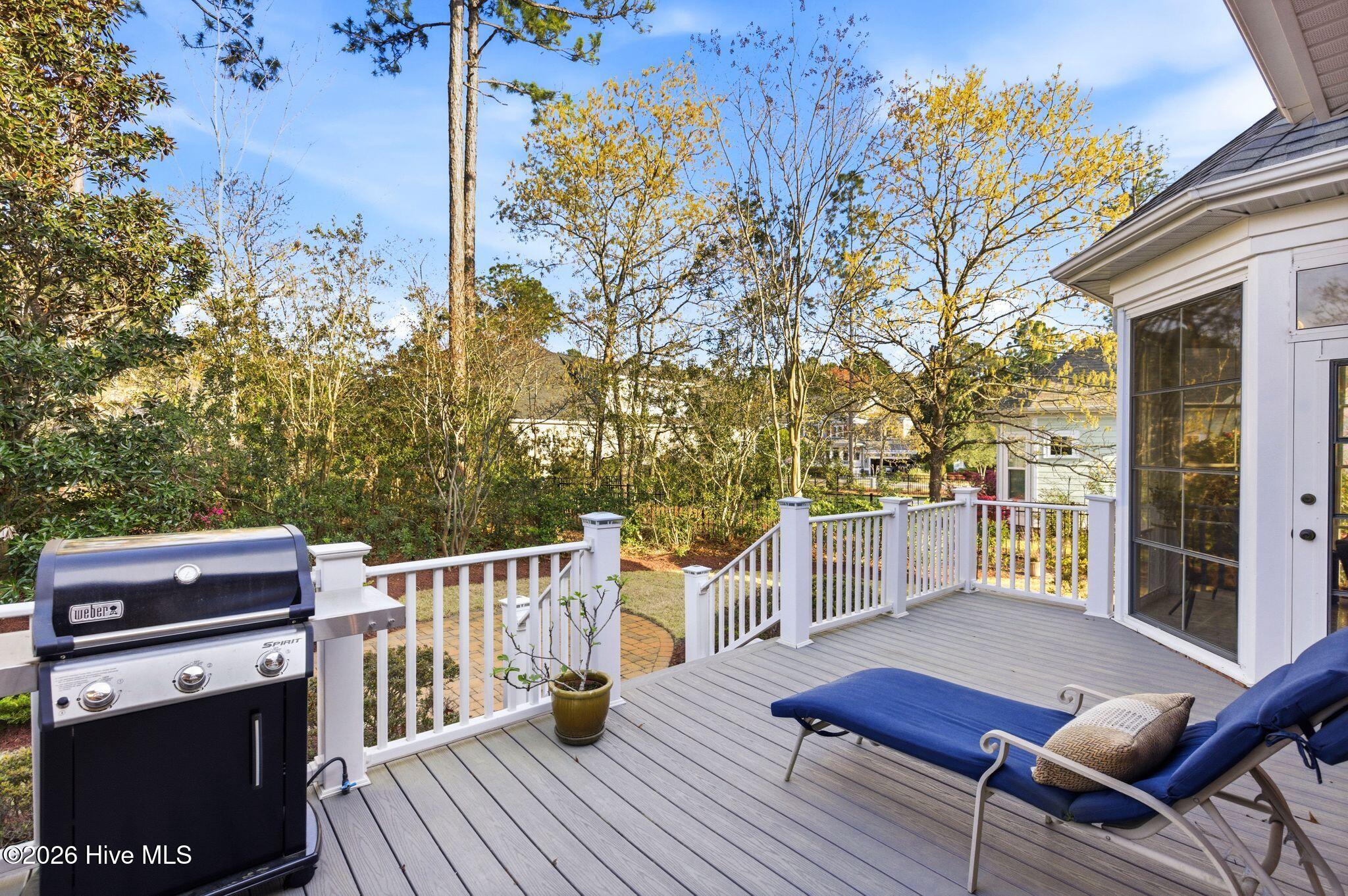 100564918 | Photo 71