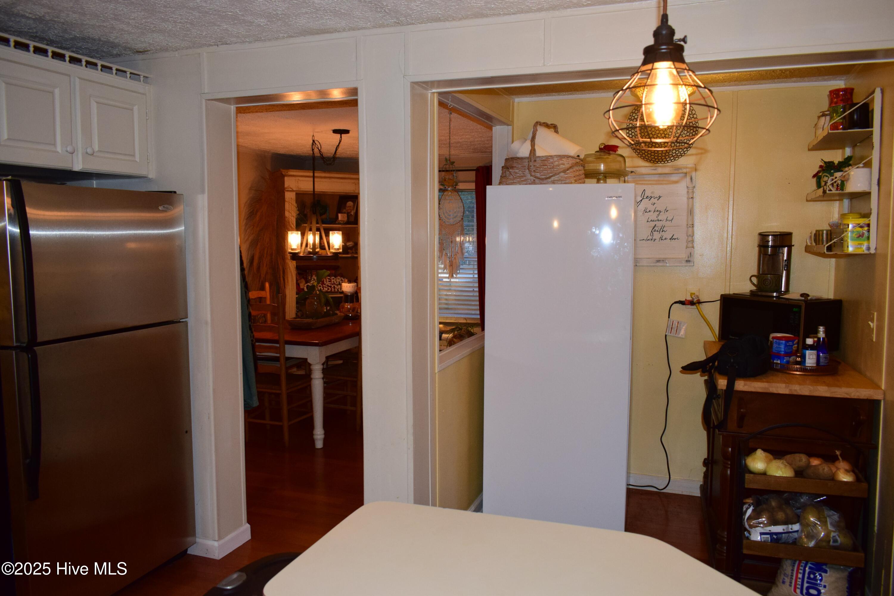 100543289 | Photo 21