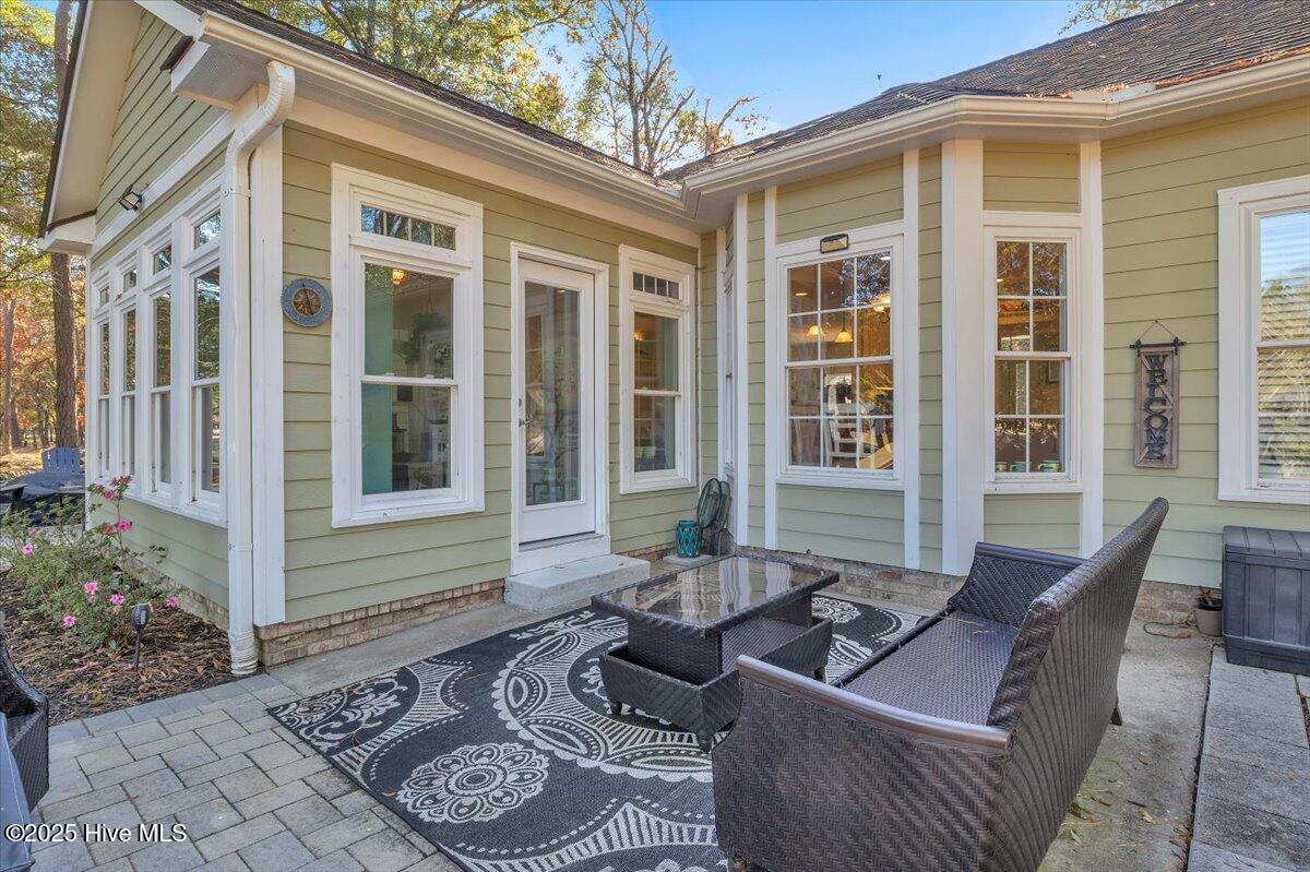 100544384 | Photo 33