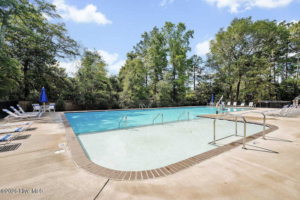 100549849 | Photo 58