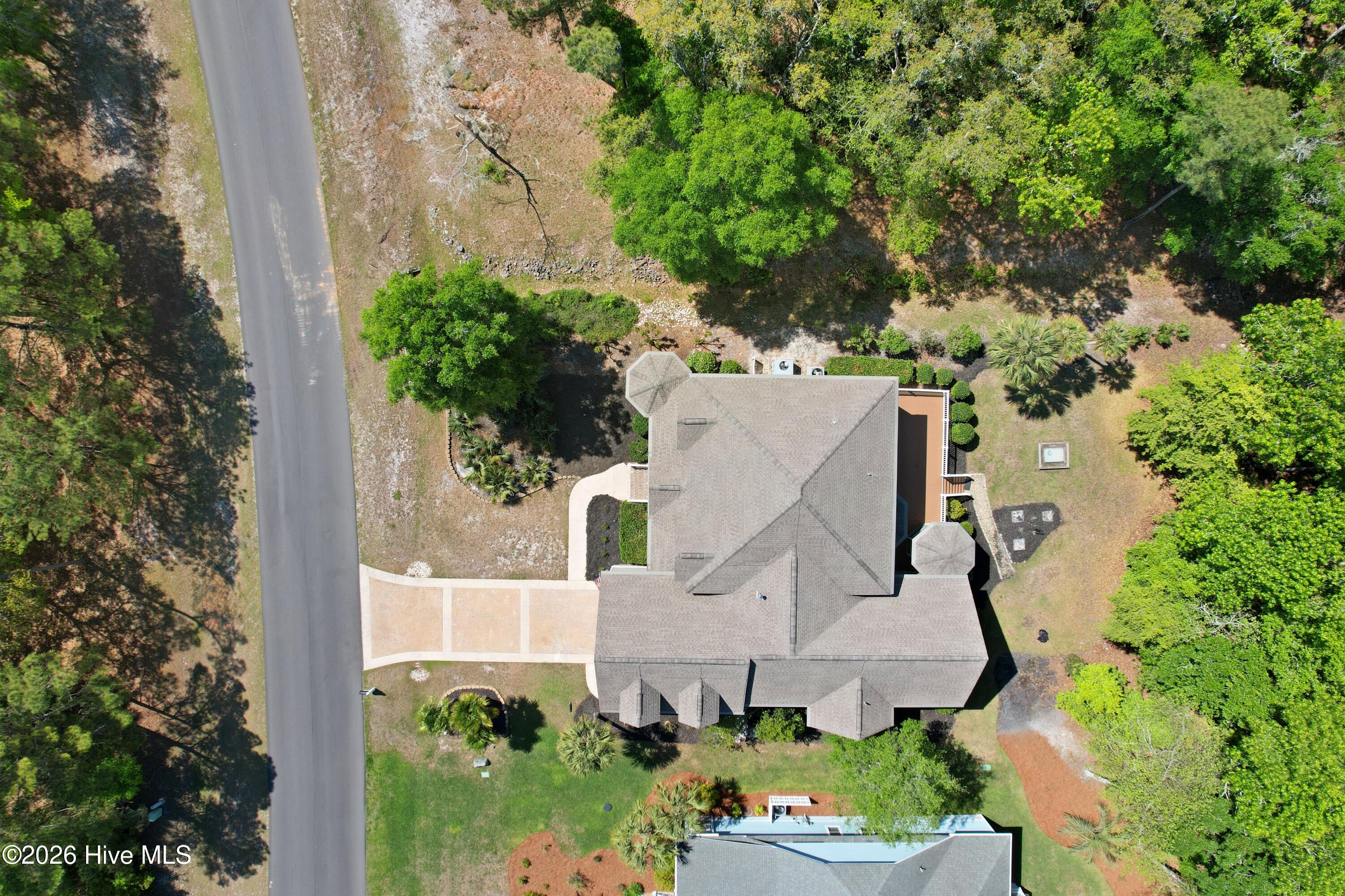 100568662 | Photo 65