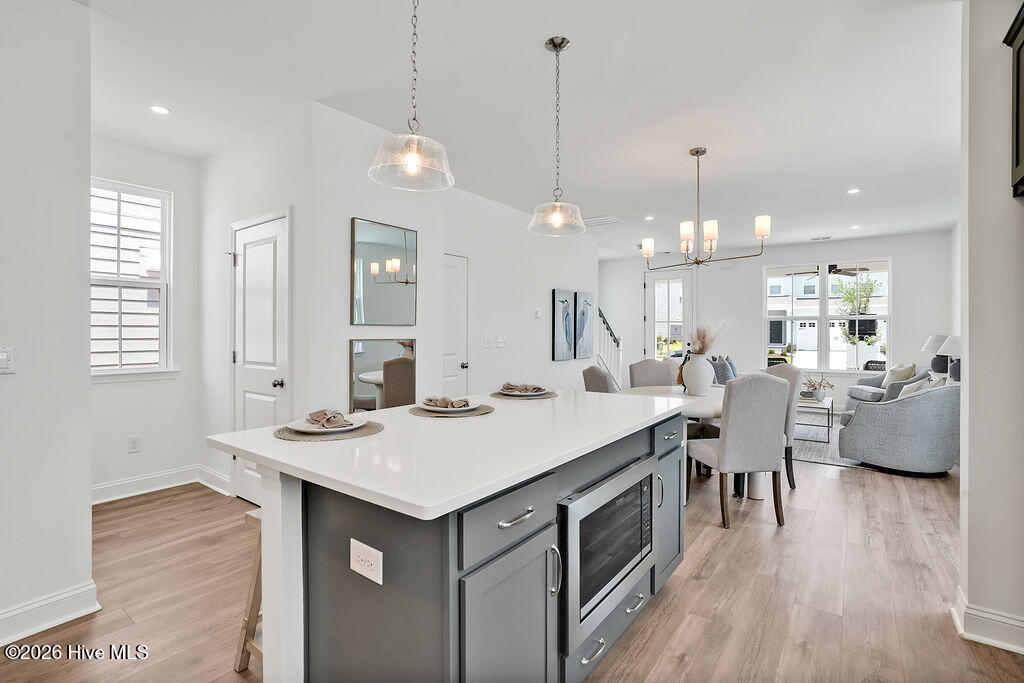 100558697 | Photo 22