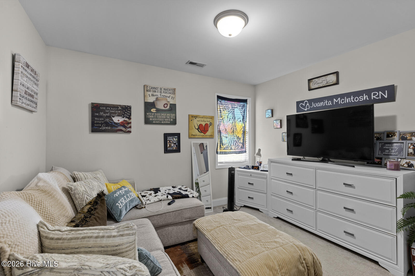 100564946 | Photo 23