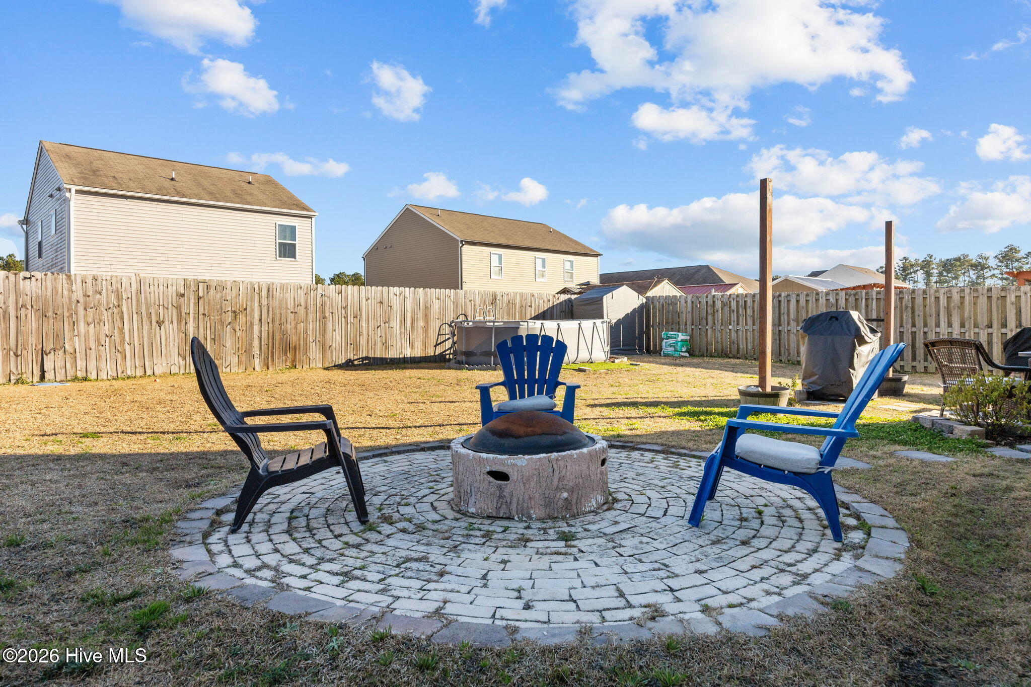 100549295 | Photo 32