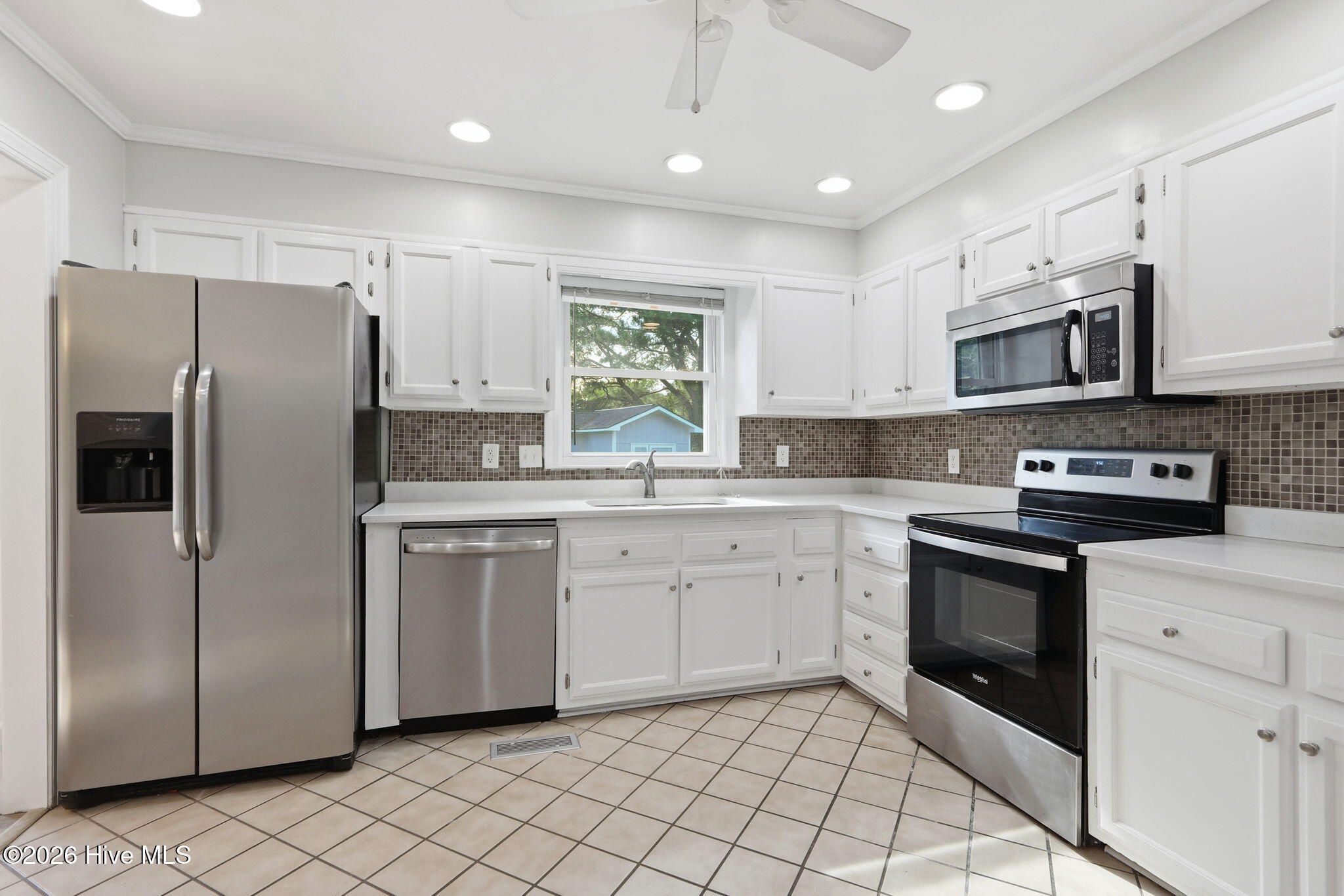 104 Gull Harbor Drive,Newport