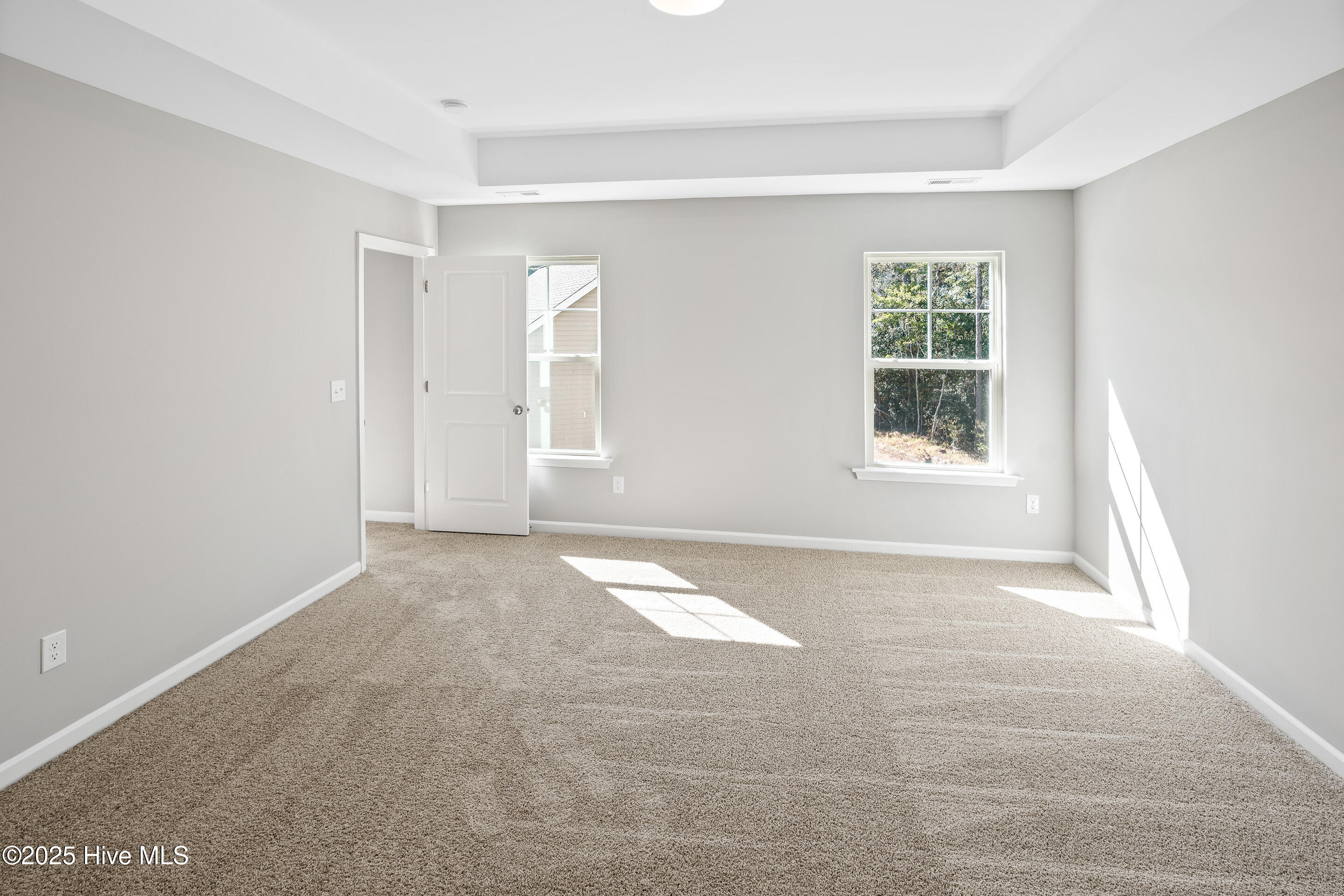 100515250 | Photo 35