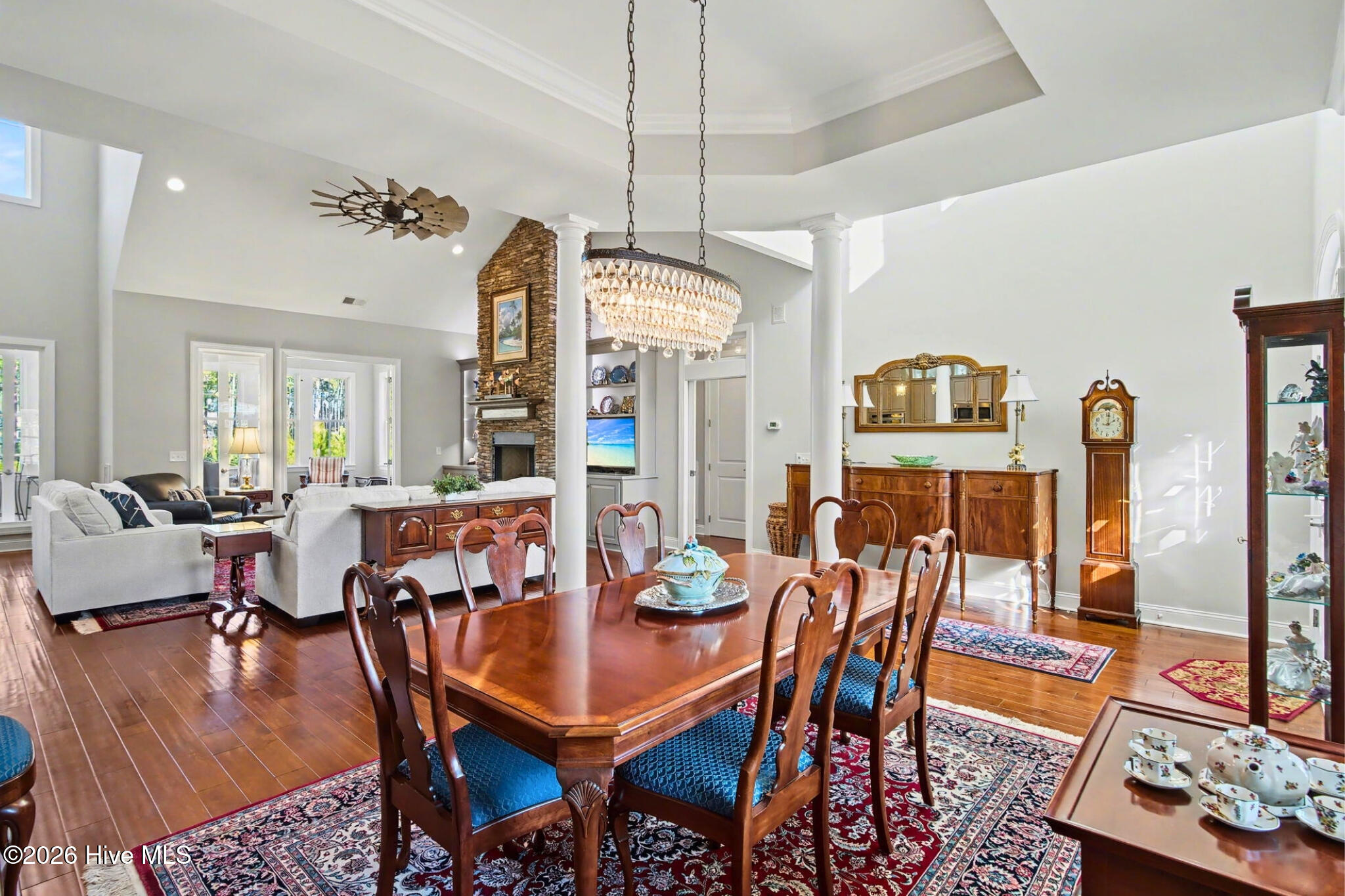 100549590 | Photo 19