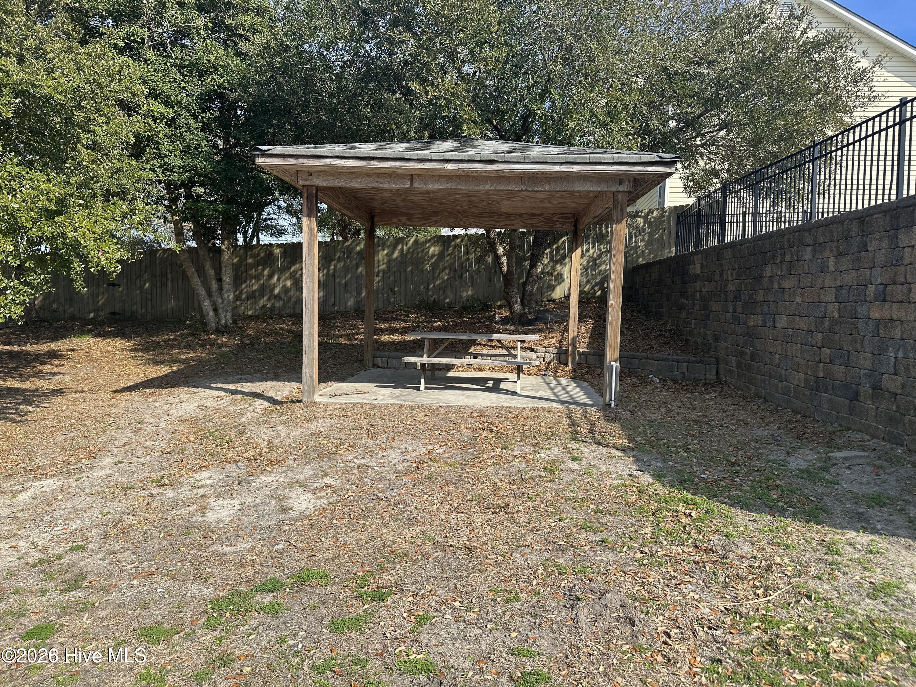 100559148 | Photo 45