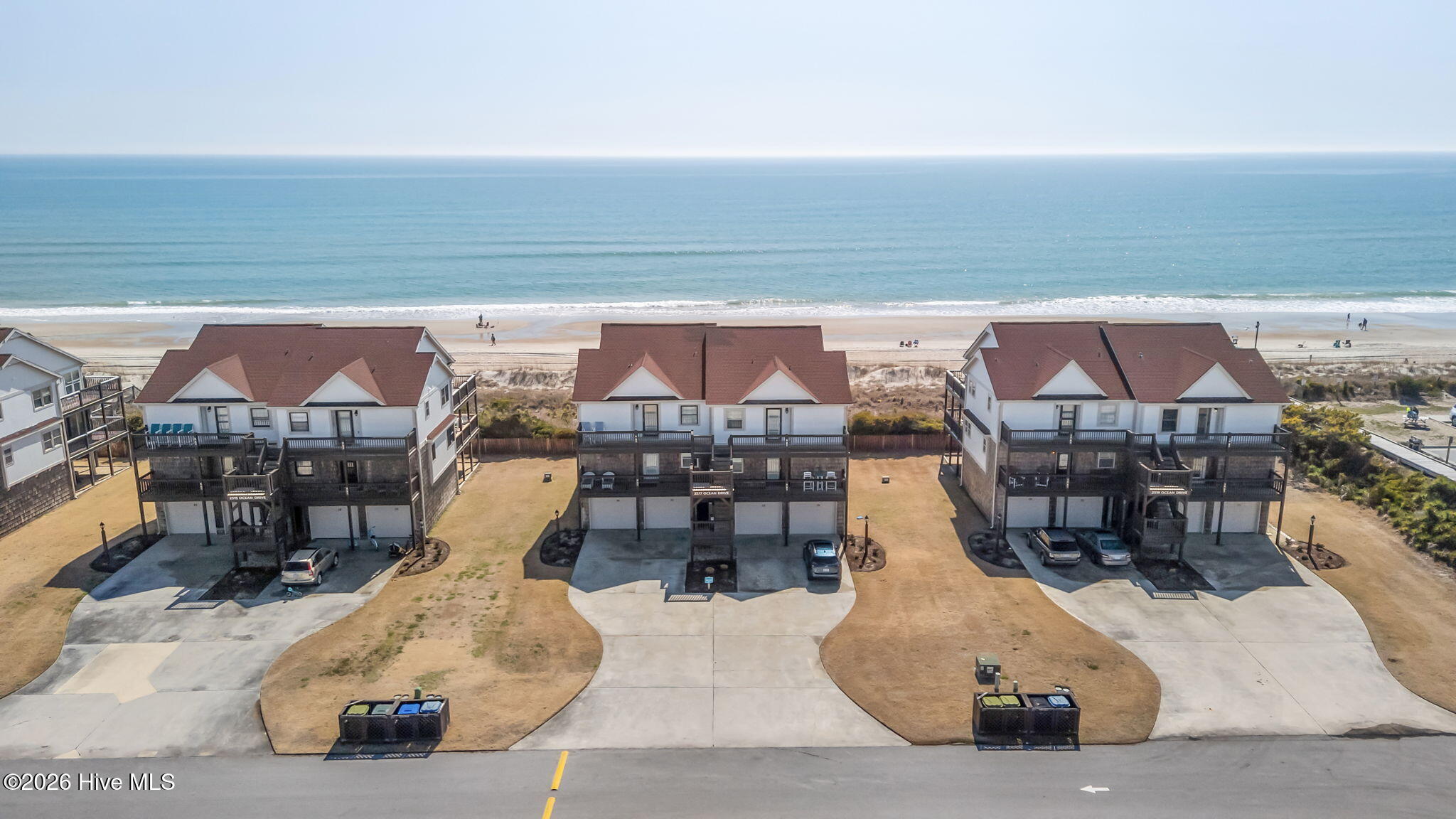 100555254 | Photo 41