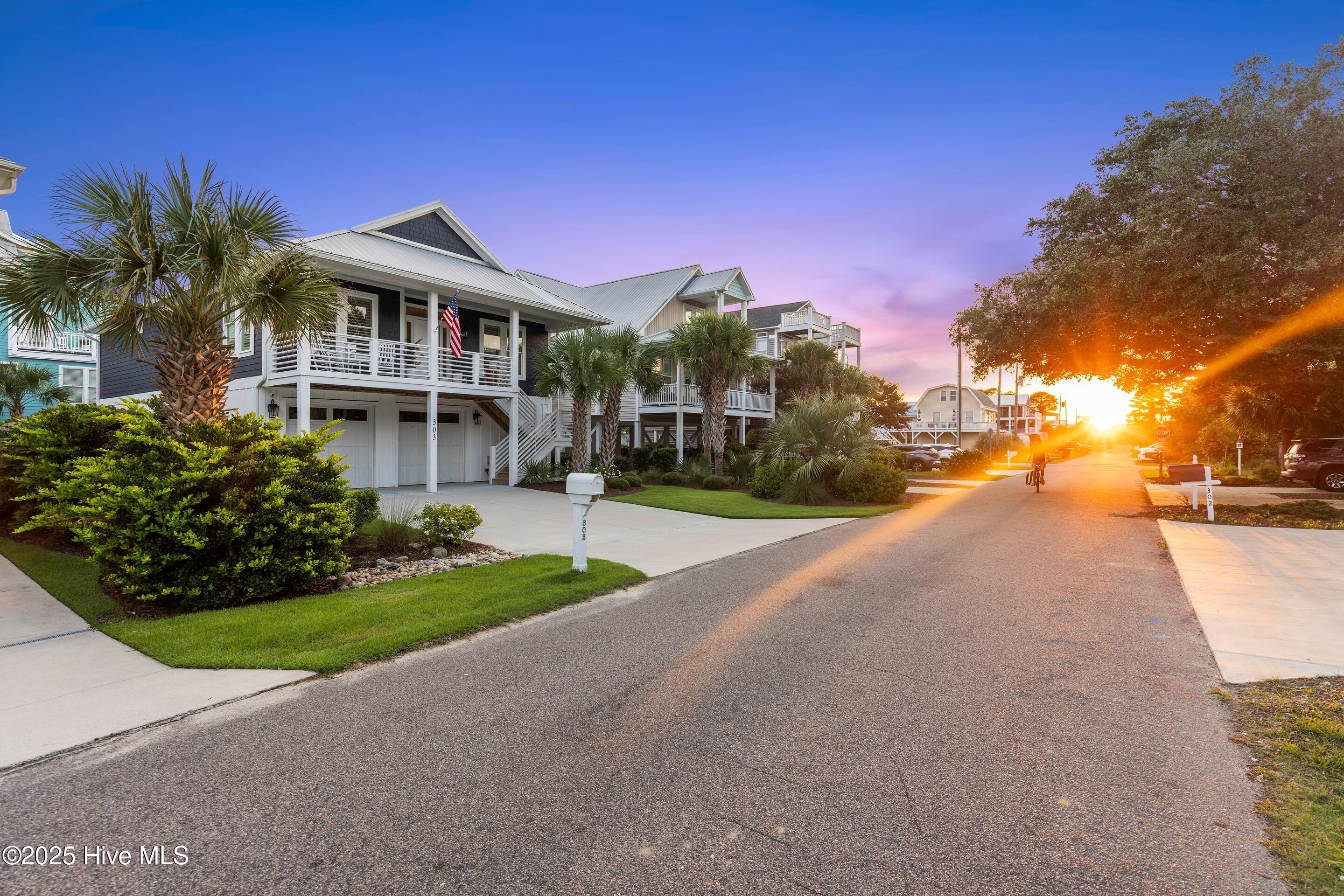 100532410 | Photo 82