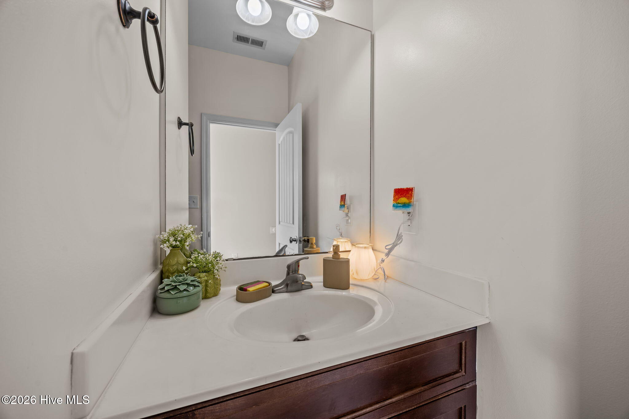 100560368 | Photo 17