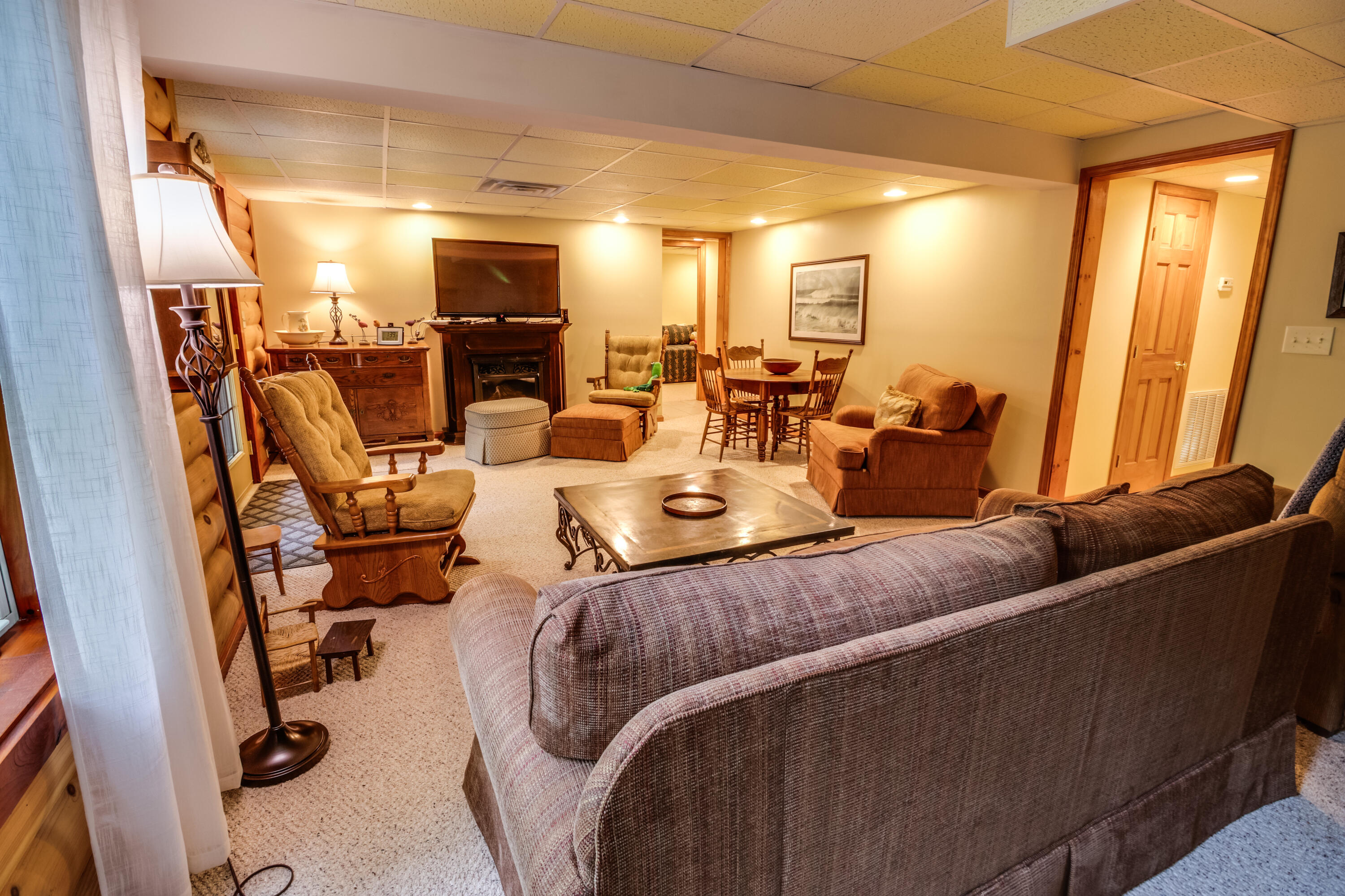 2265 Indian Rd-53