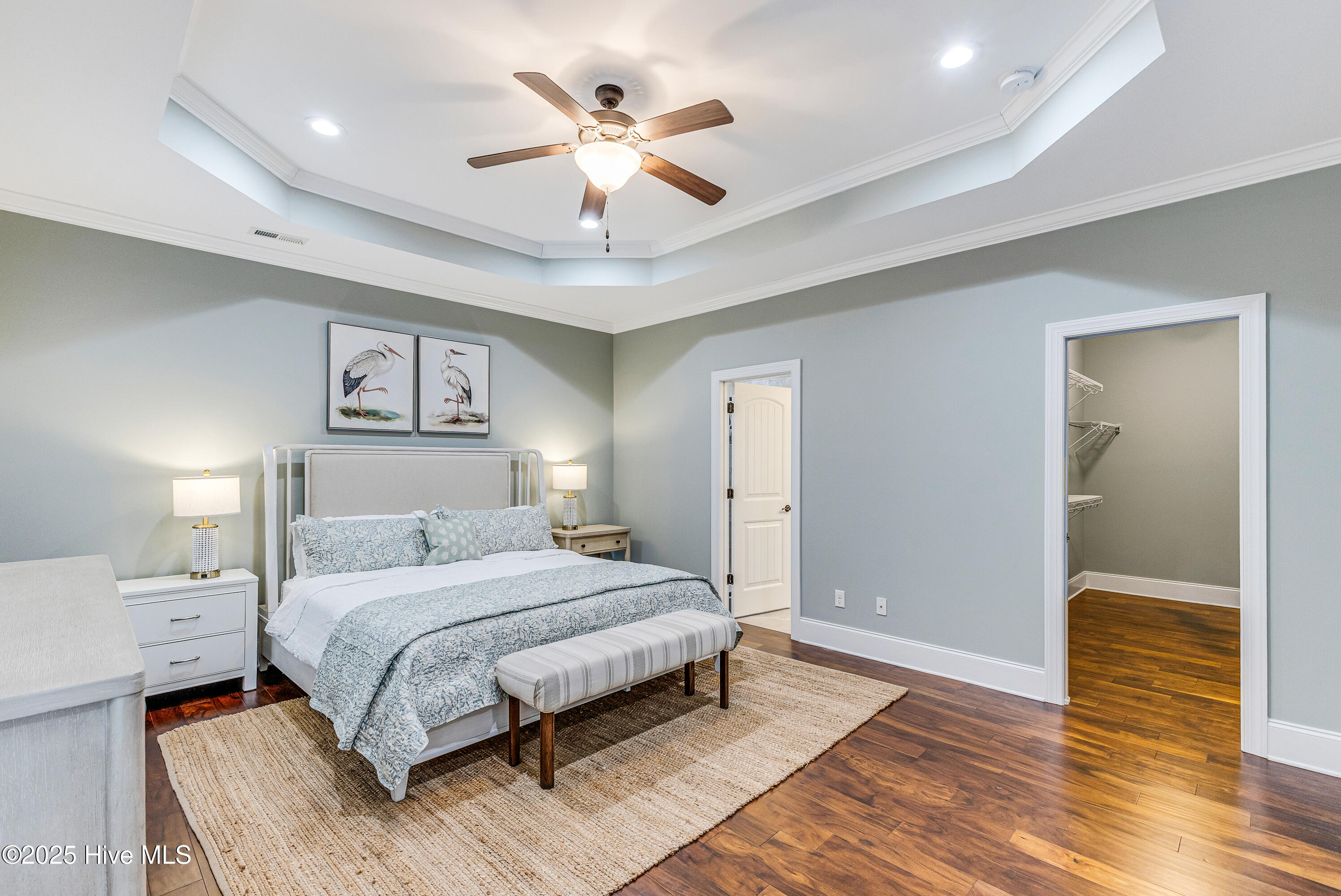 100546218 | Photo 29