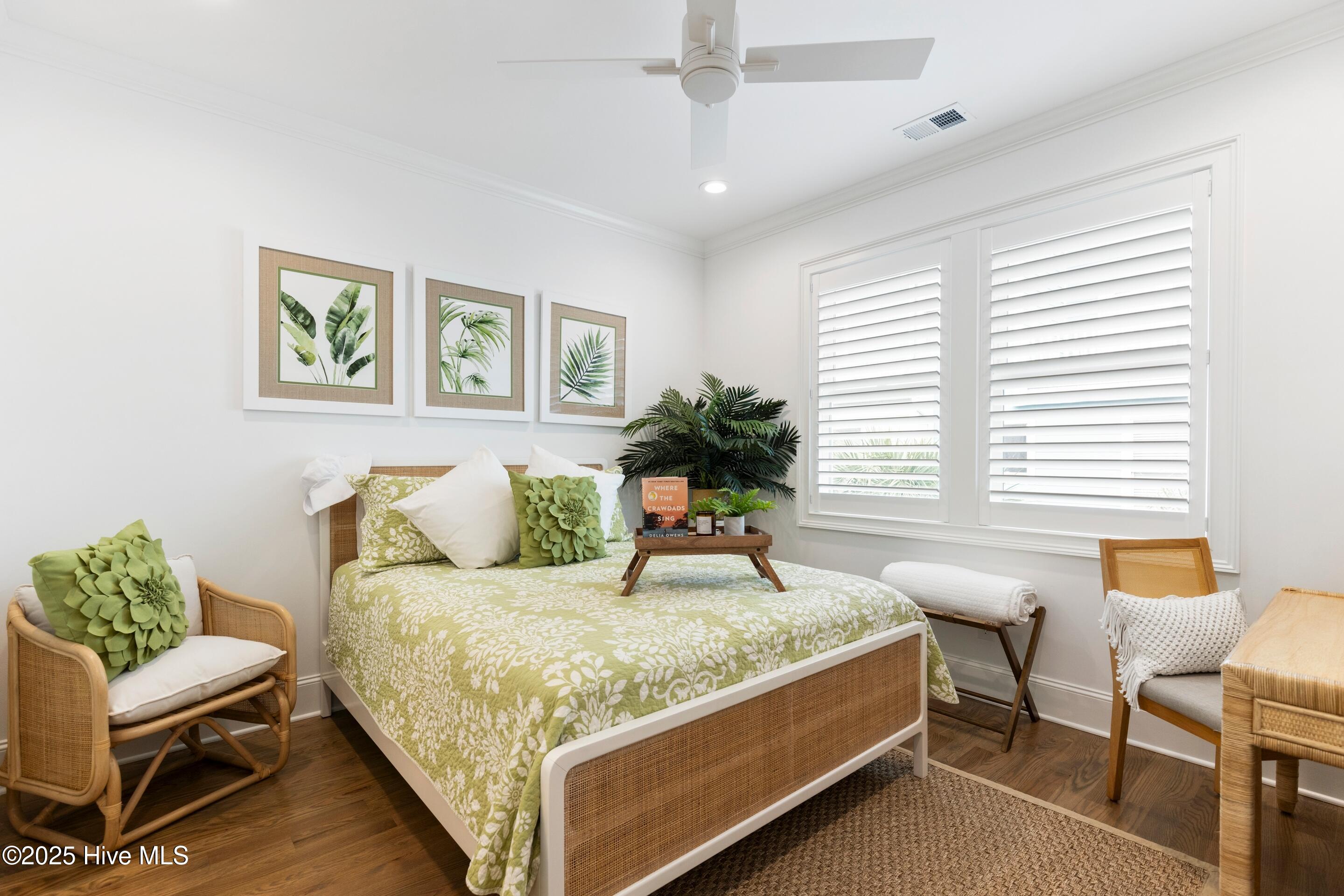 100532410 | Photo 40