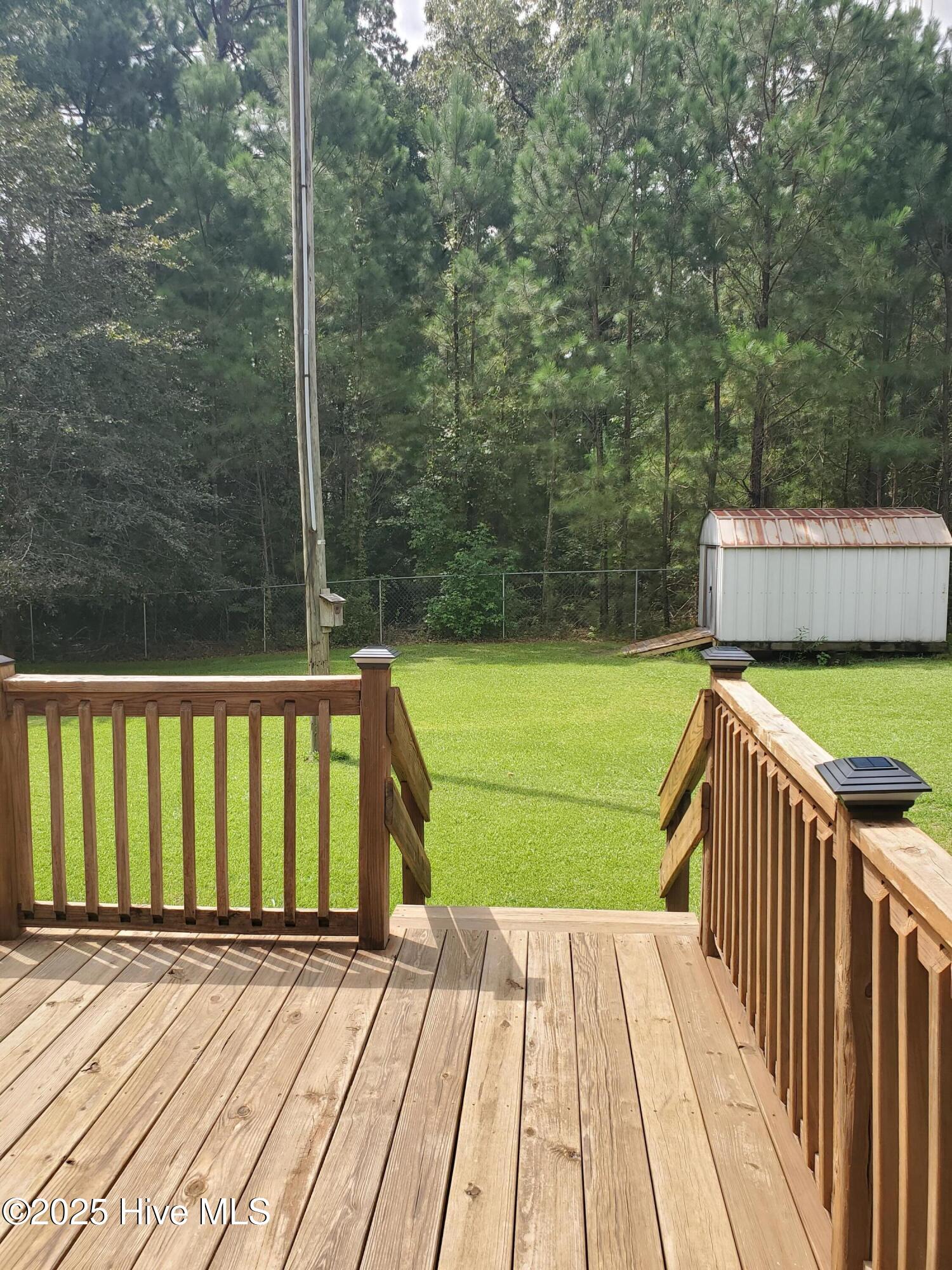 100519337 | Photo 17