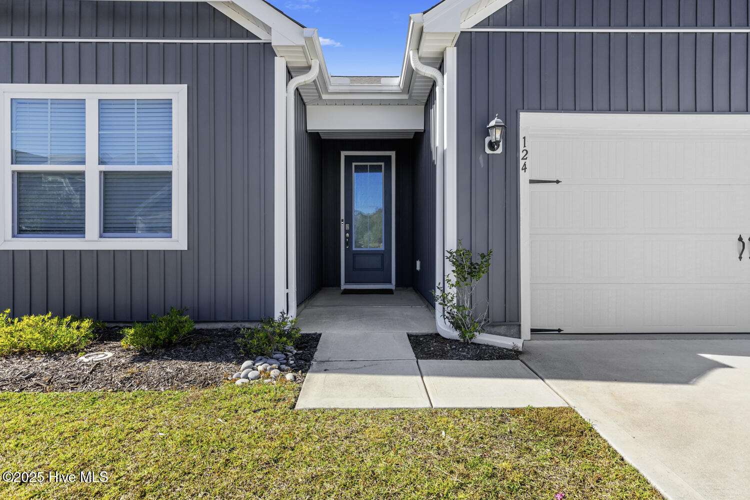 Homes for sale in Surf City, NC | 124 Swingbridge Trl, Surf City, NC 28445 | MLS# 100540047