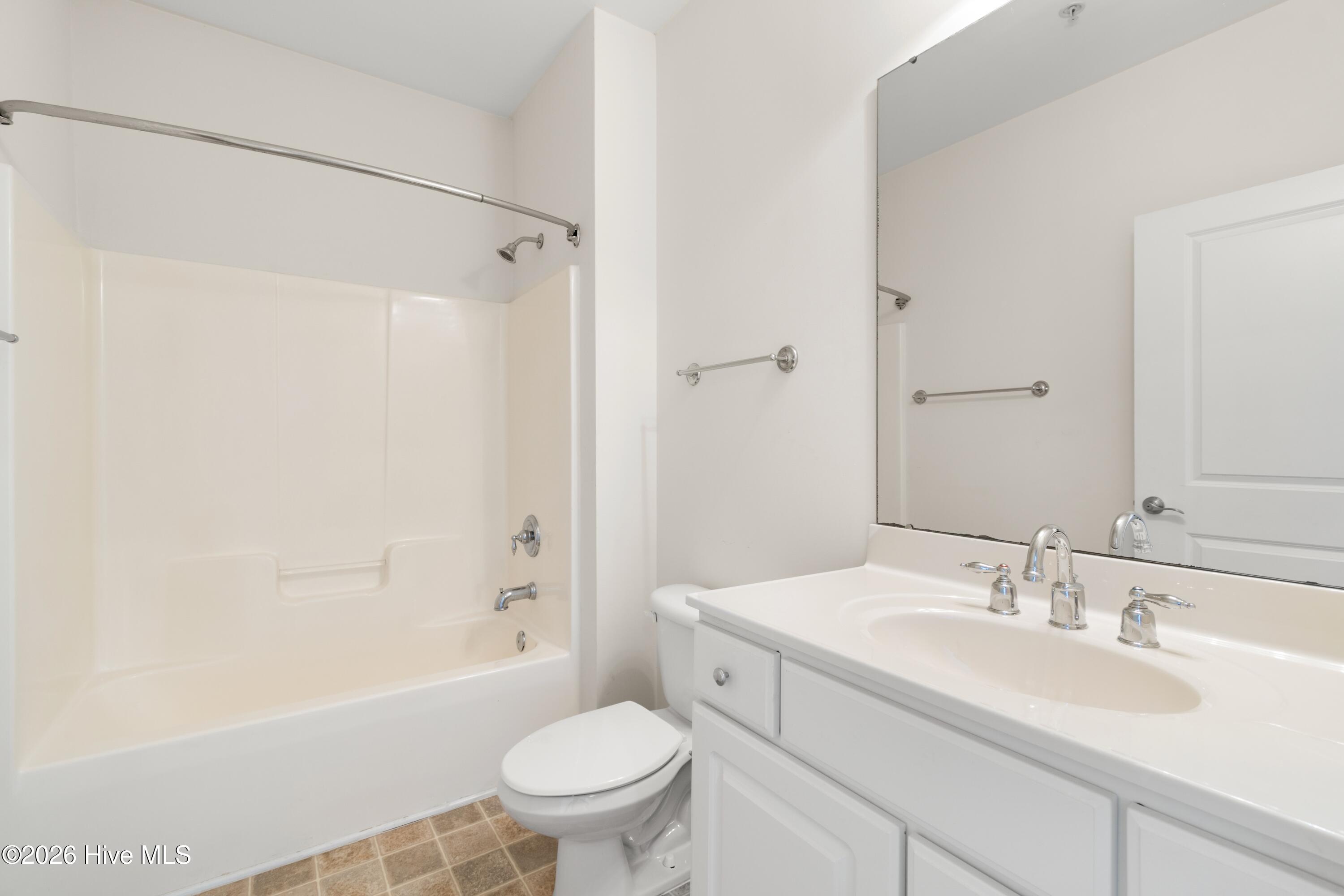 100557008 | Photo 23