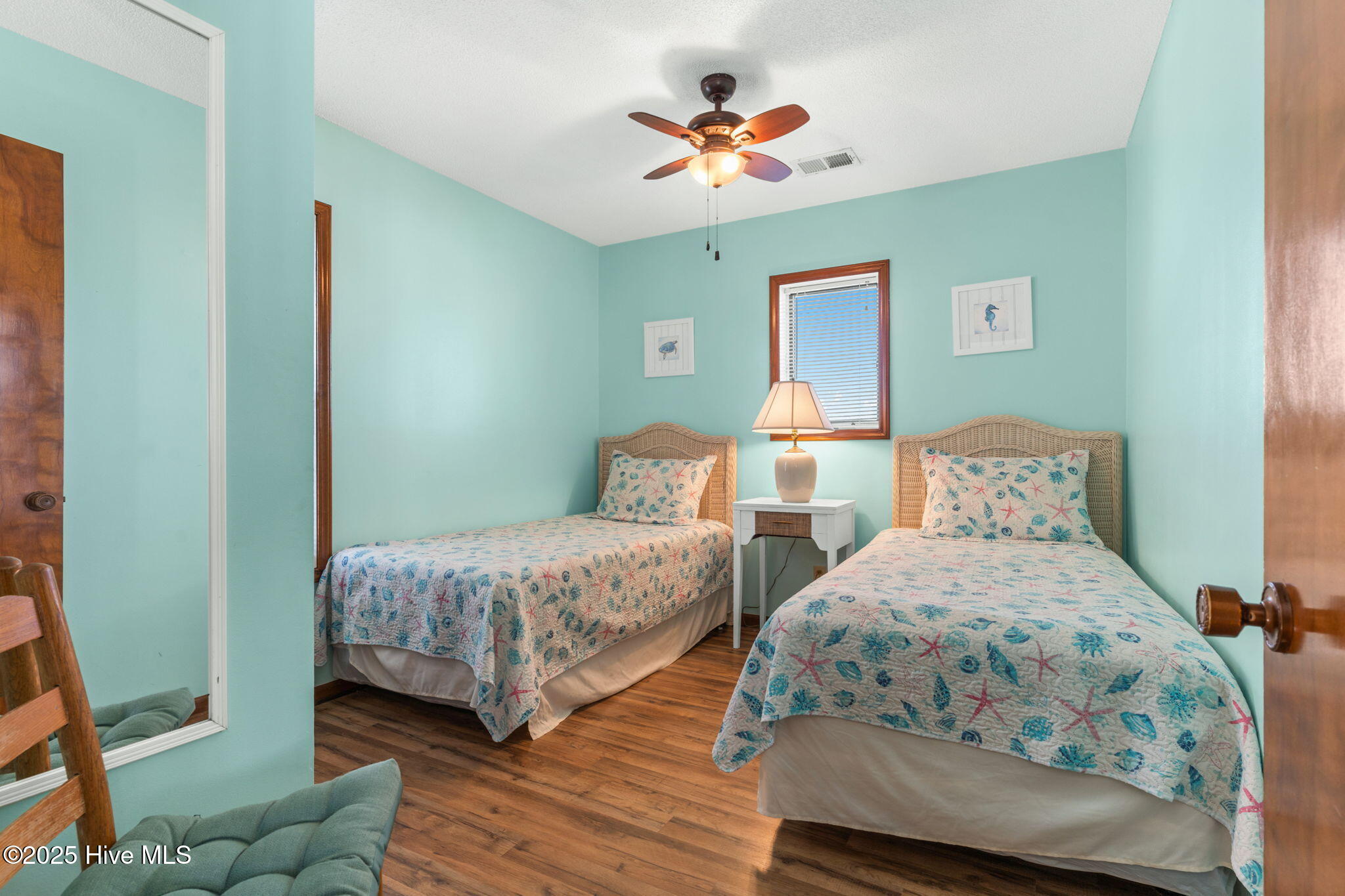 100540487 | Photo 56