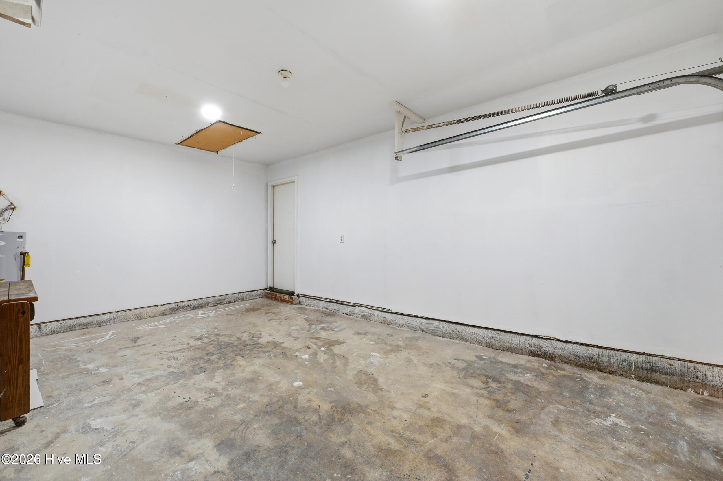 100562899 | Photo 24