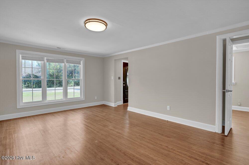 100562072 | Photo 14