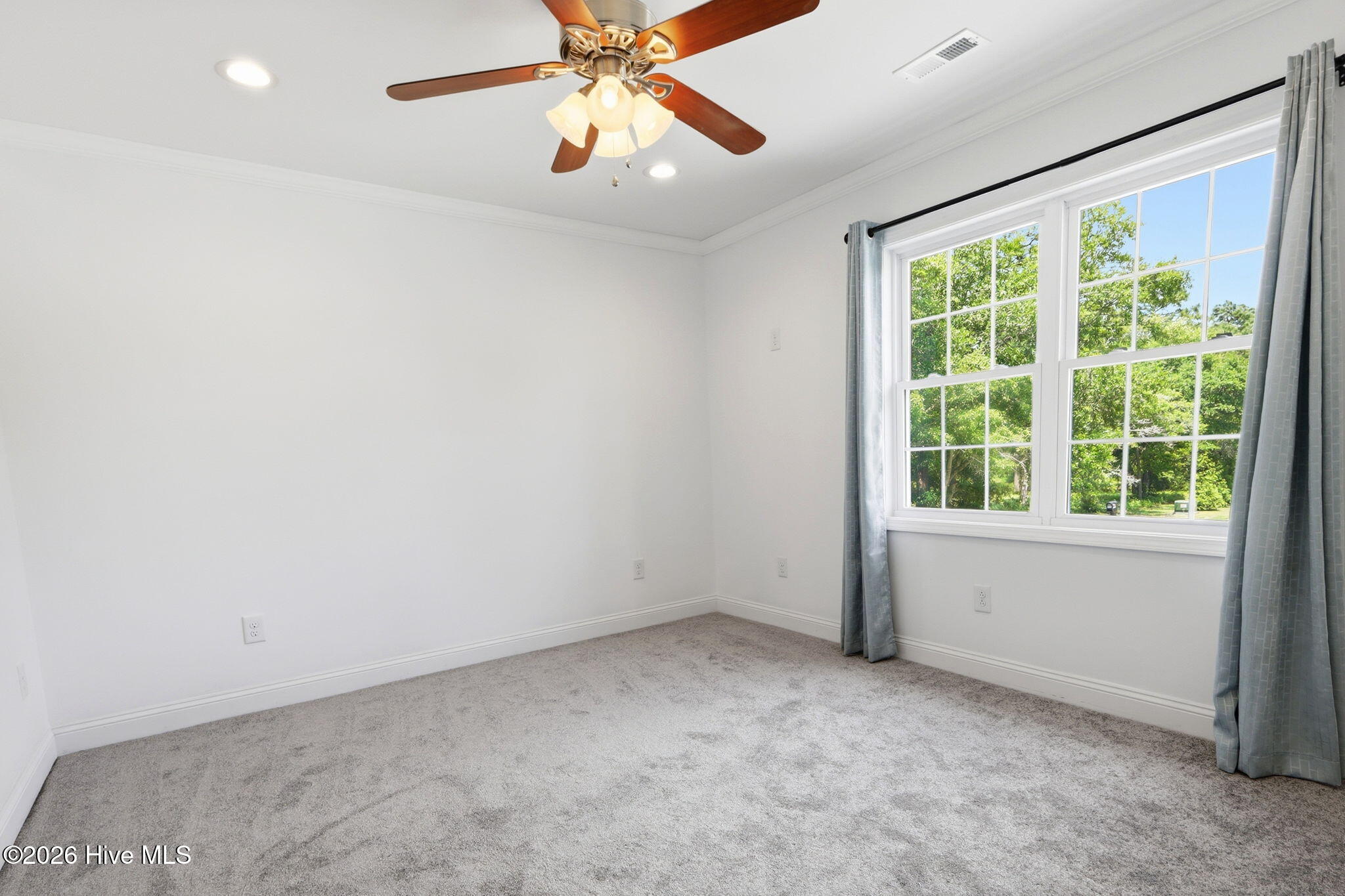 138 Yacht Club Drive,Newport