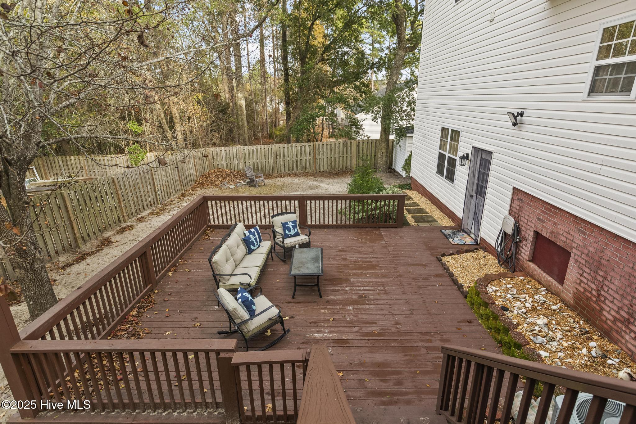 100546183 | Photo 58