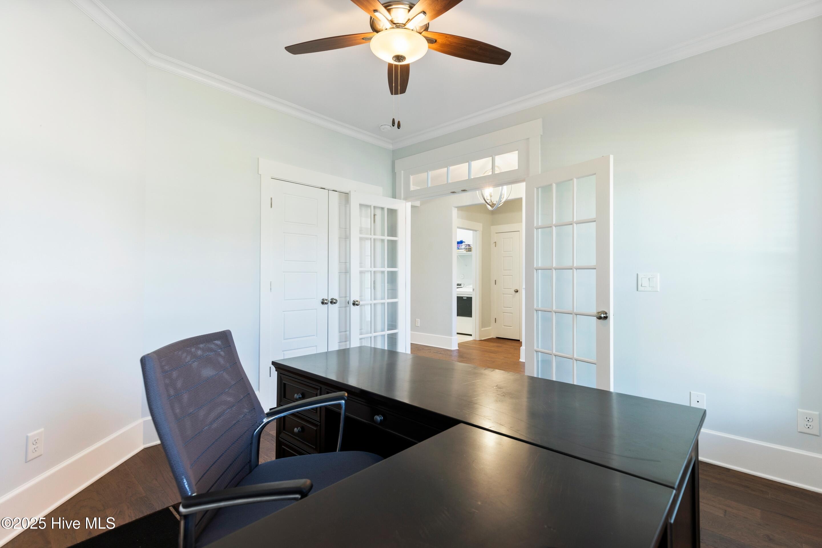 100531261 | Photo 31