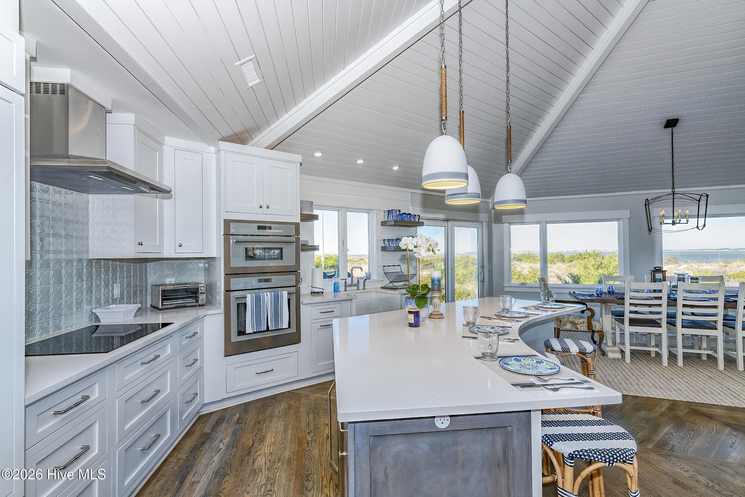 100560271 | Photo 20