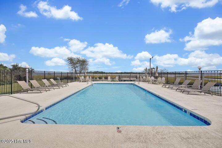 100543025 | Photo 47