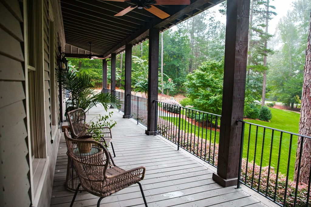 521 S Lake Drive, Thomson, GA 30824 Listing Photo  10