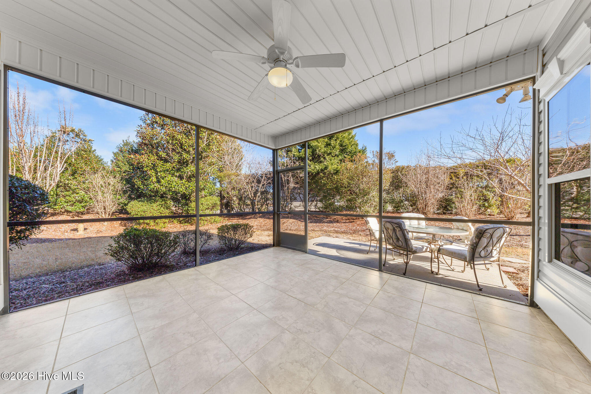 100552477 | Photo 21