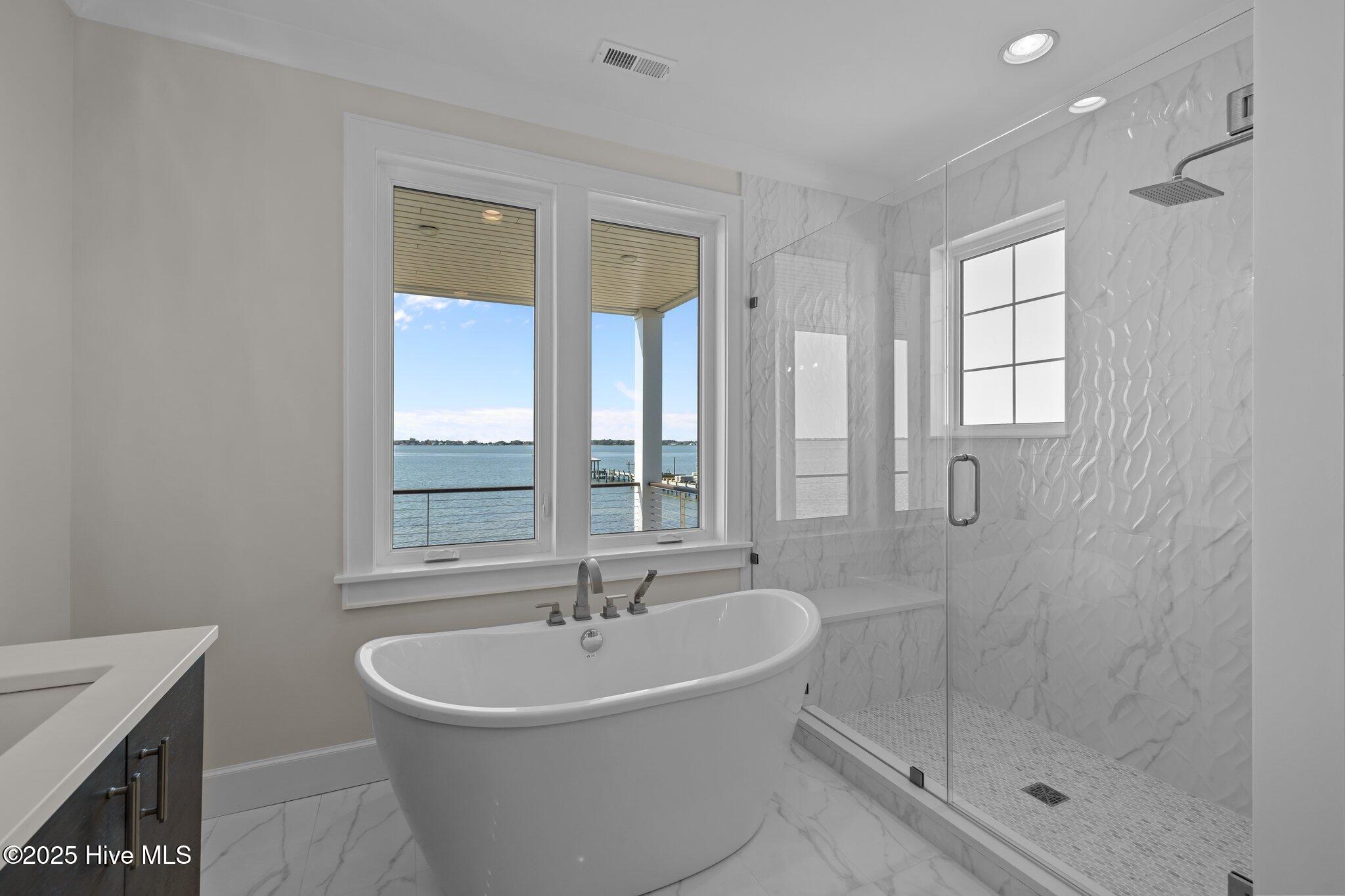 4737 S S Shore Dr Drive, Morehead City, NC, 28557