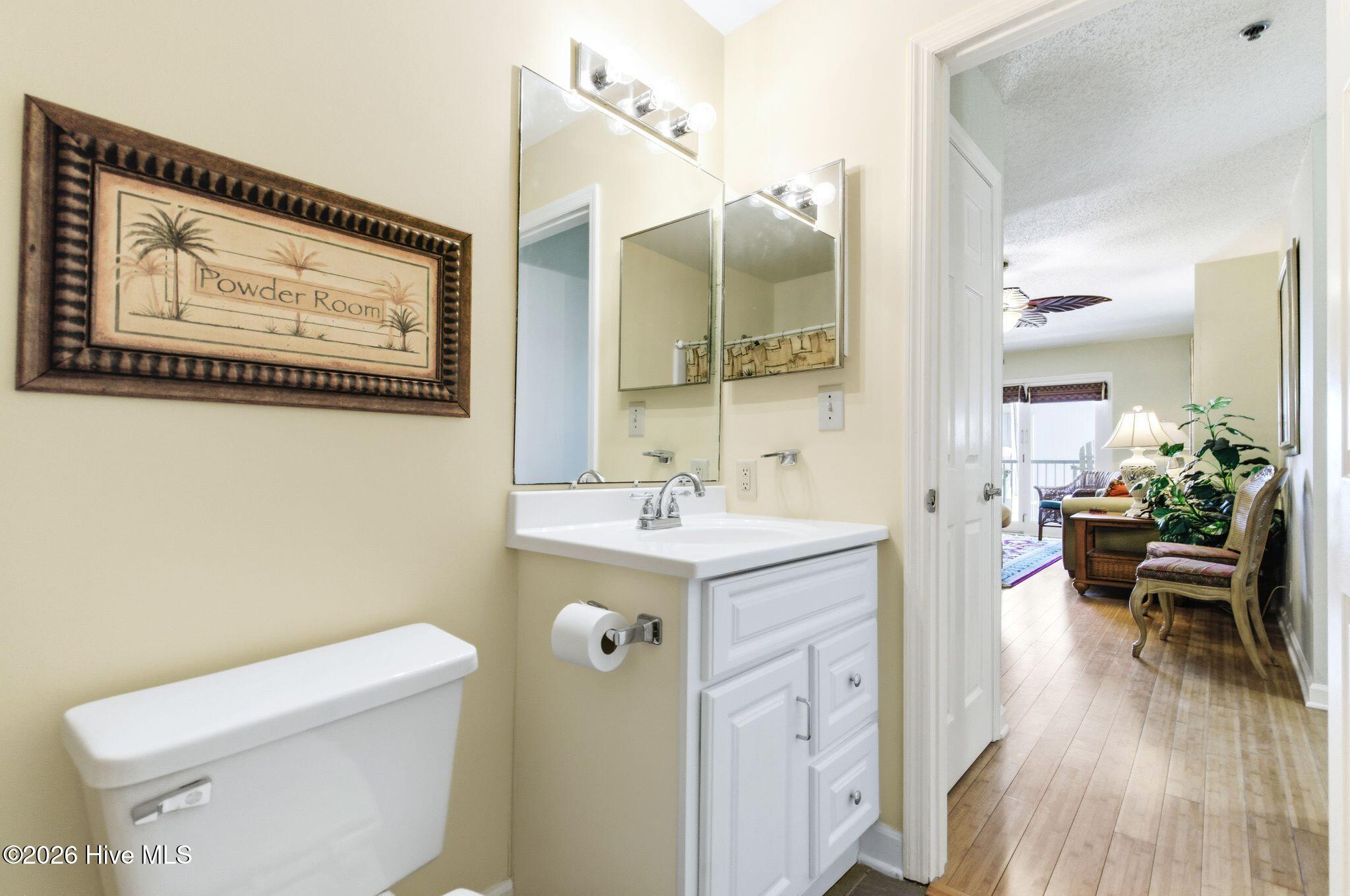 100564171 | Photo 21