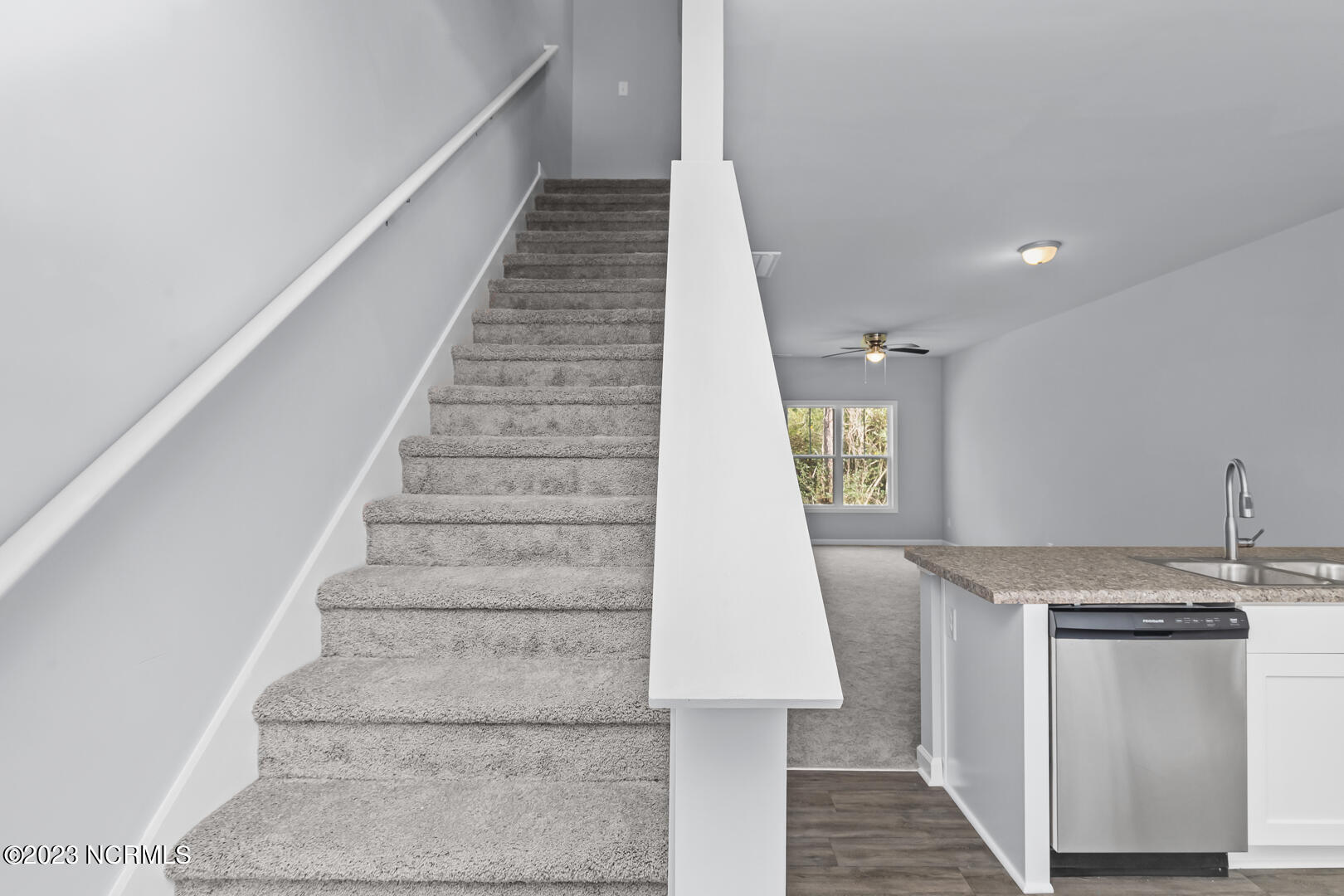 100555596 | Photo 16