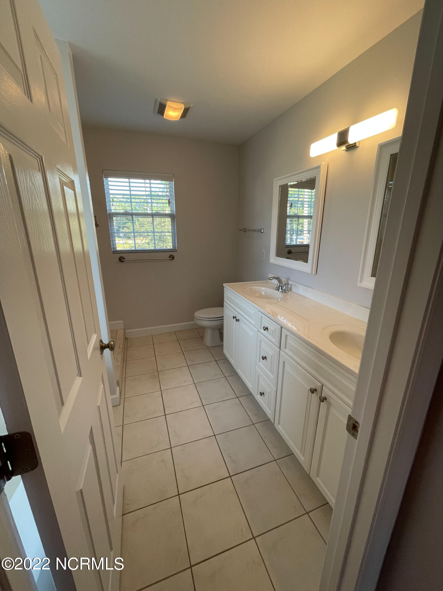 100555173 | Photo 24