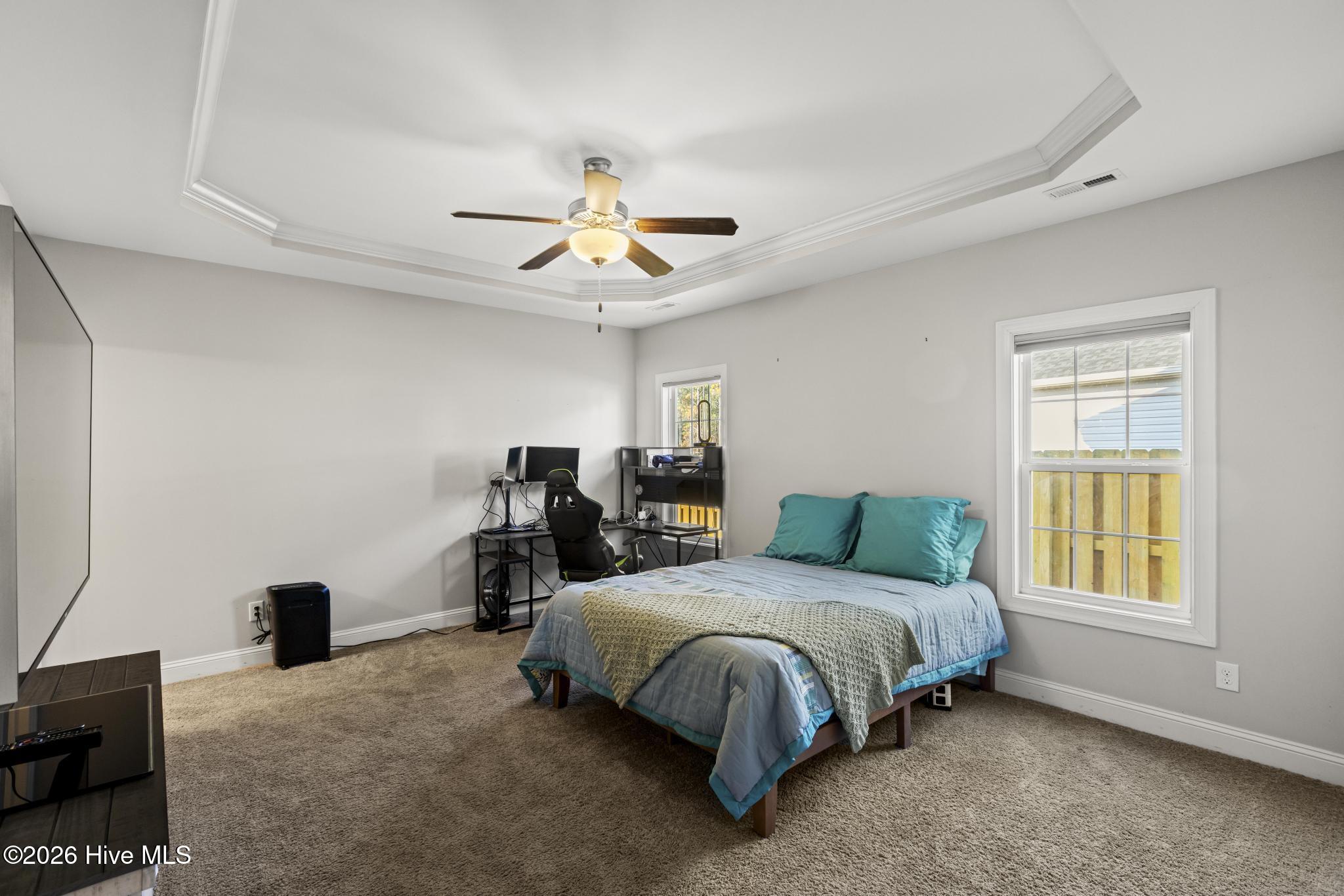 100553359 | Photo 26