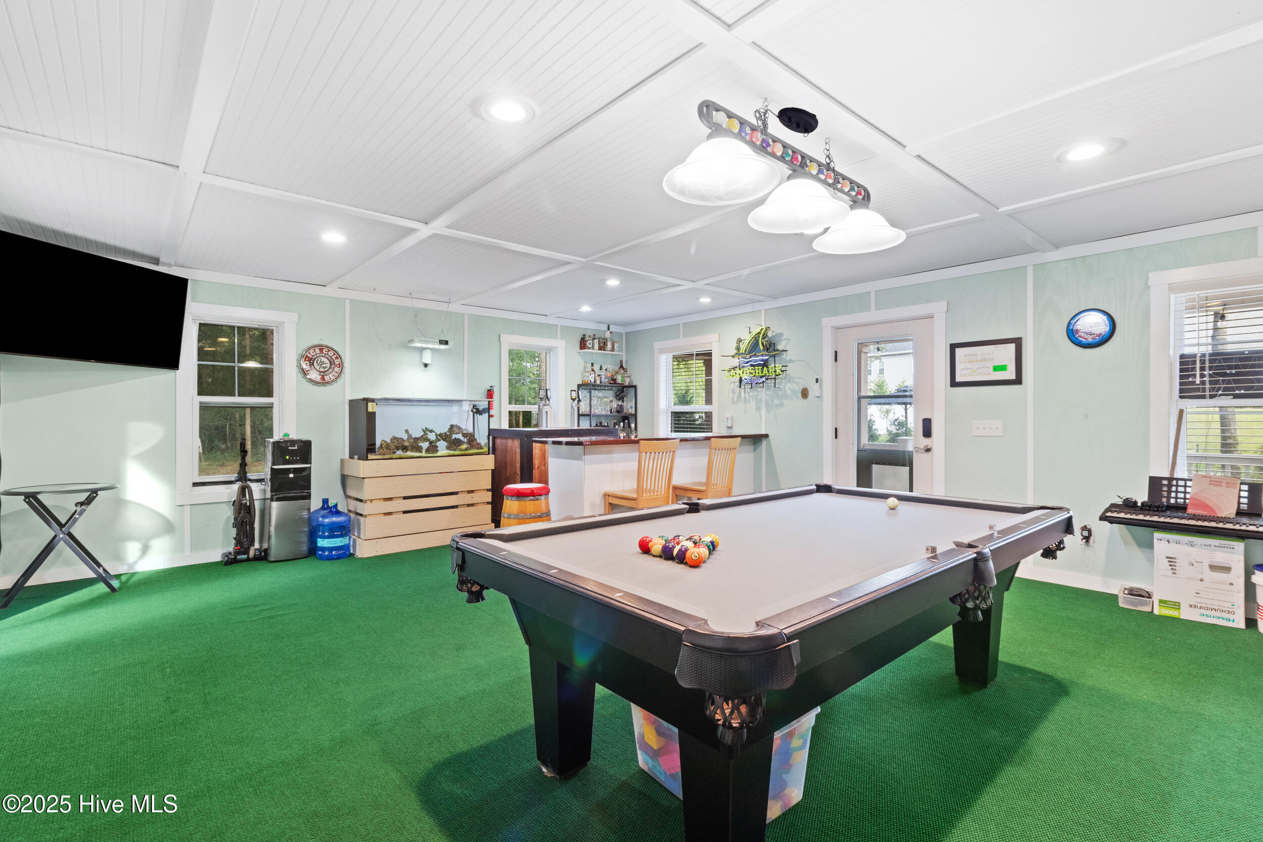 100536261 | Photo 53