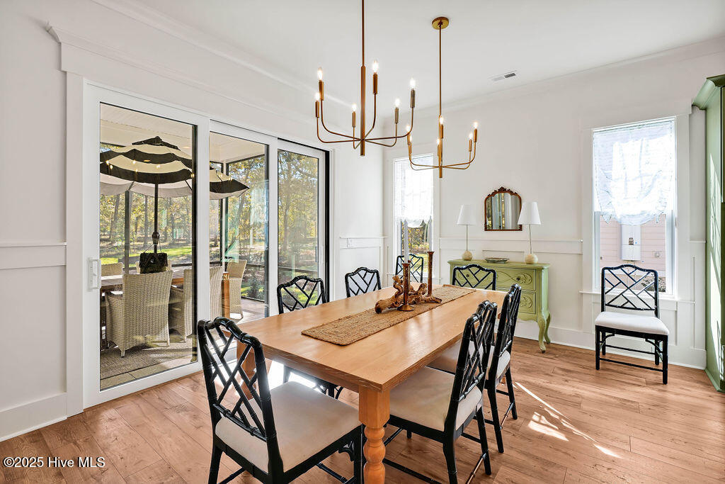 100512087 | Photo 19