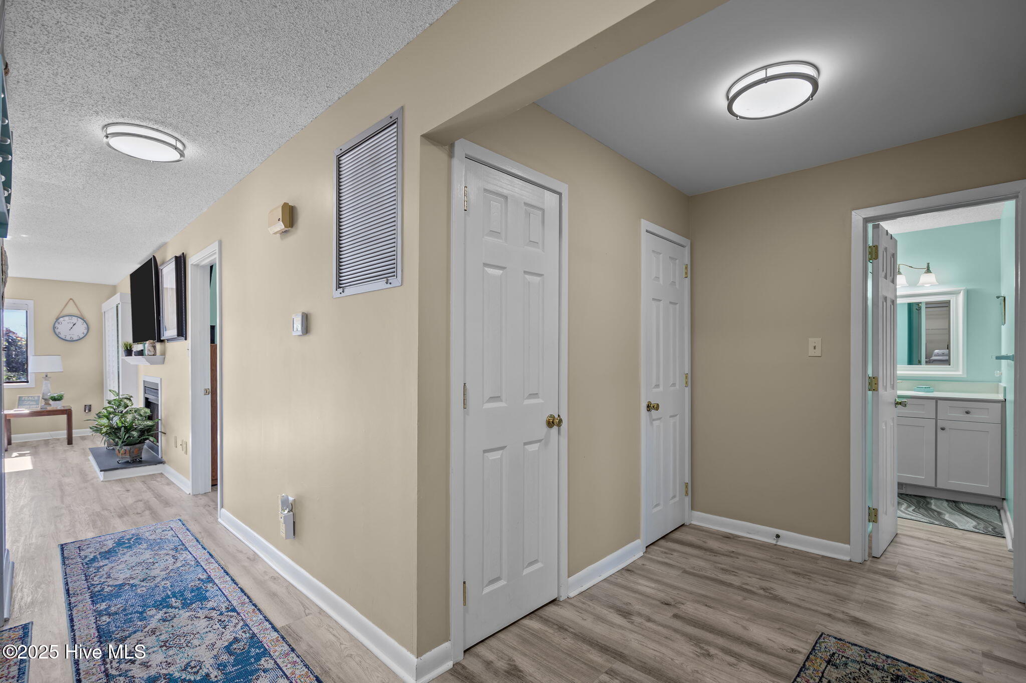 100541218 | Photo 19