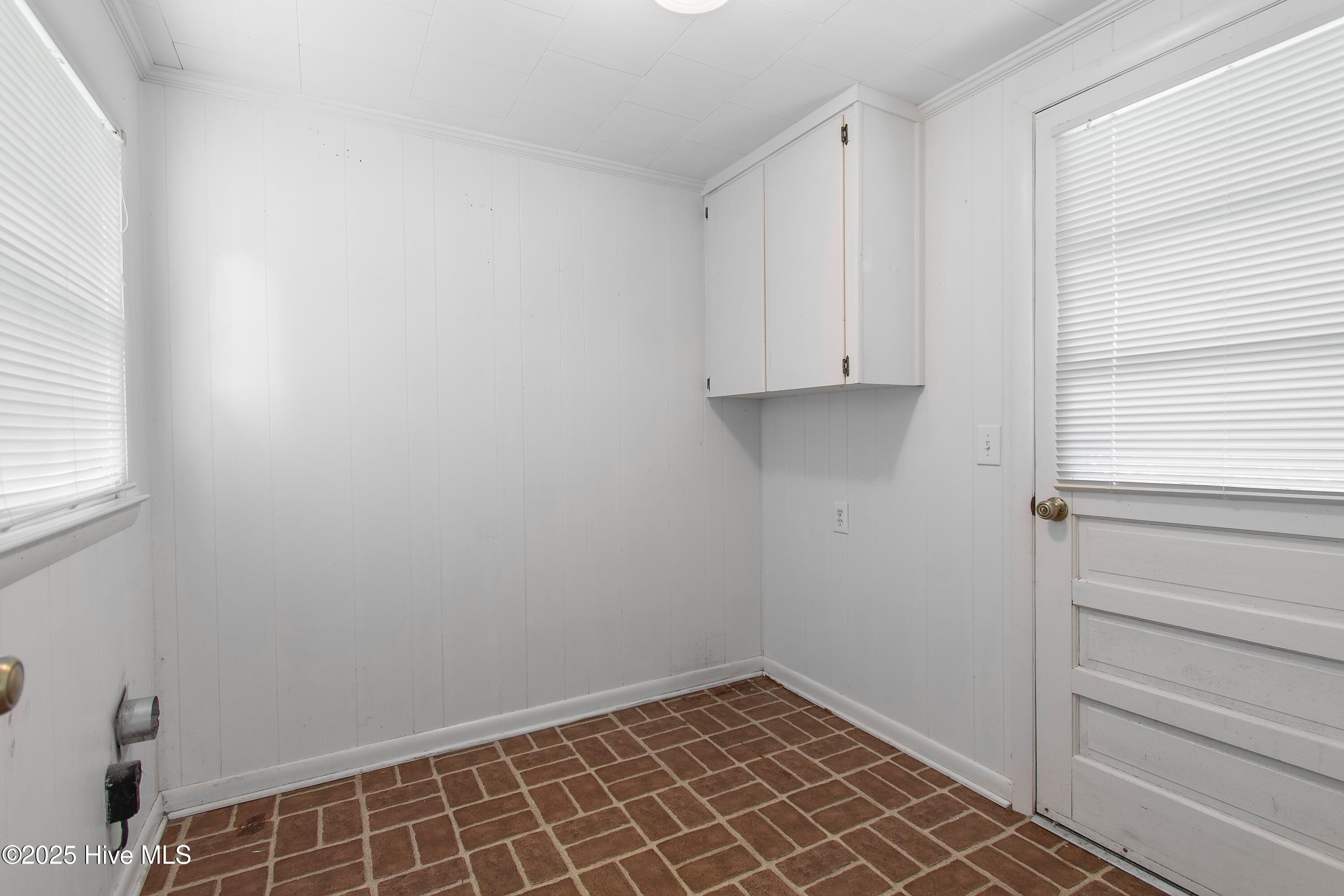 100525762 | Photo 17