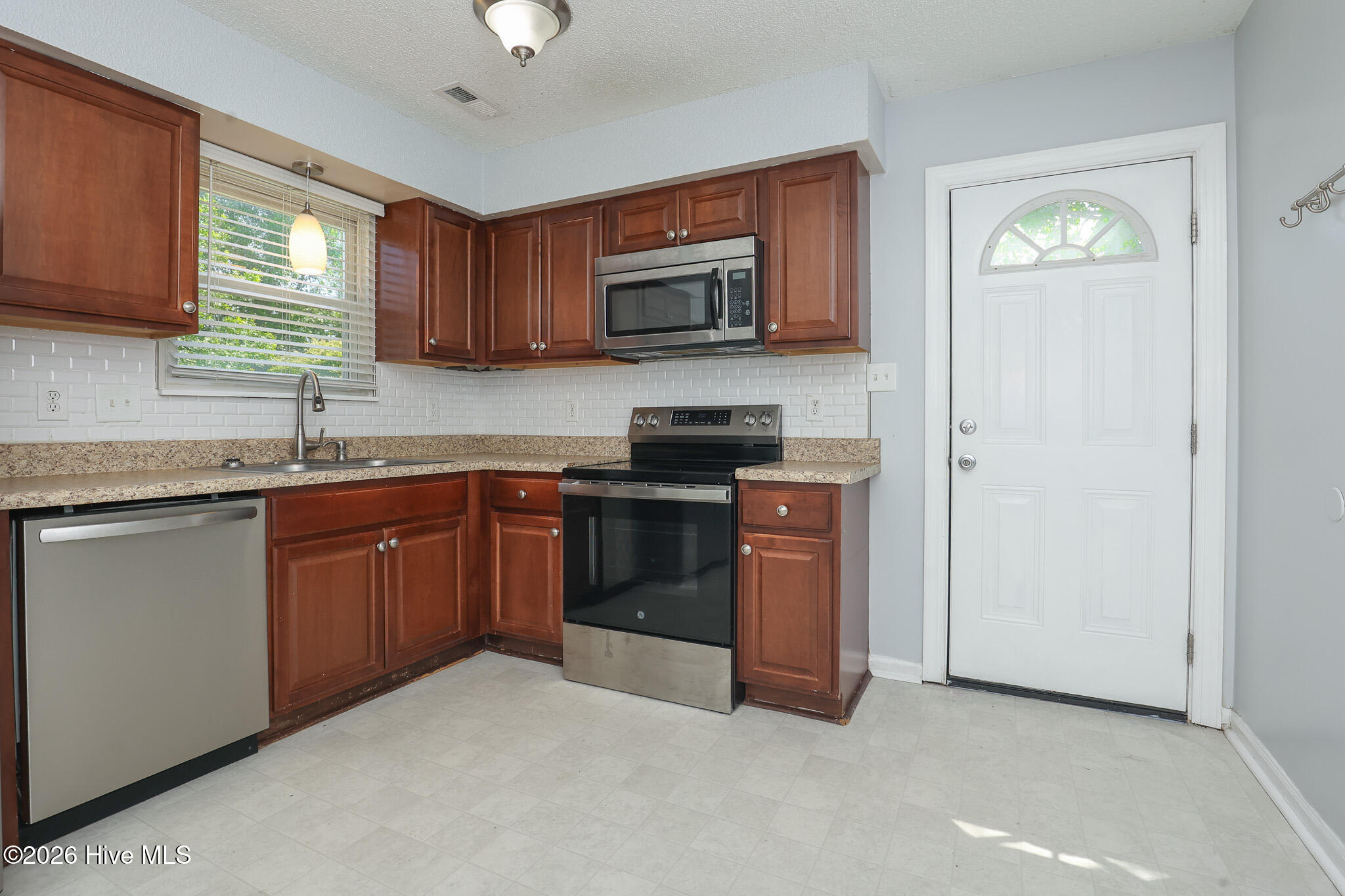 453 Hunting Green Drive,Jacksonville