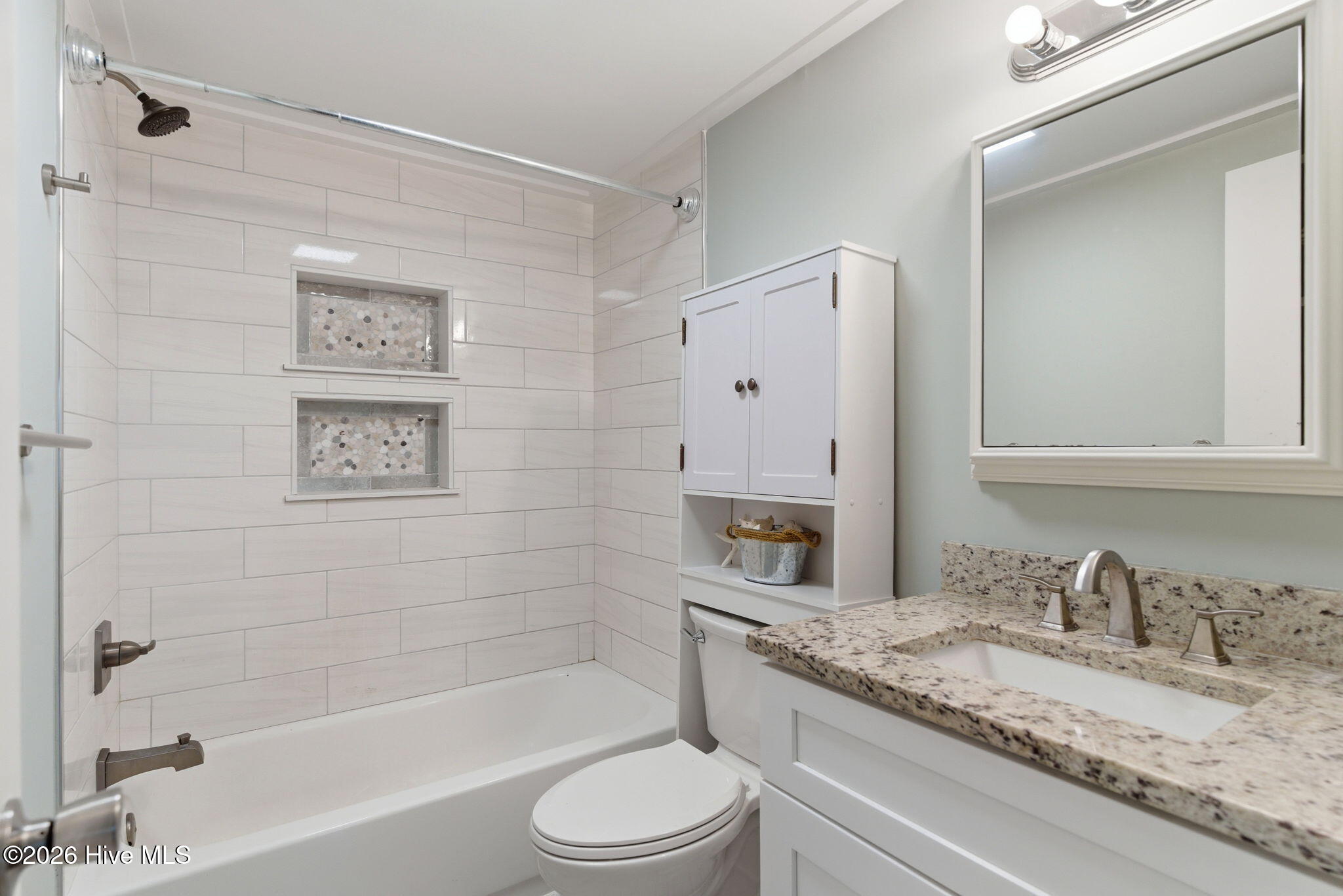 100569576 | Photo 18