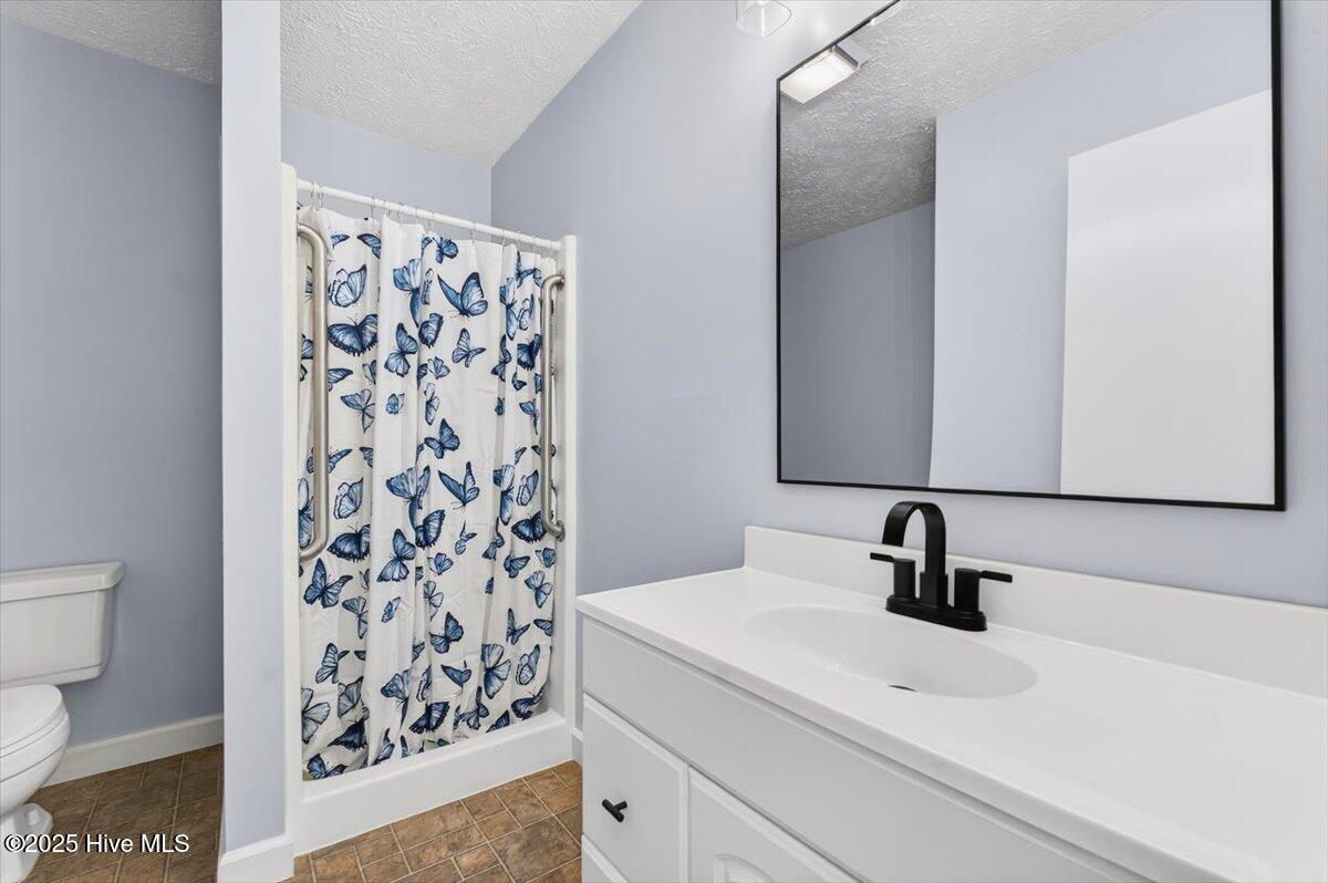 100531909 | Photo 28