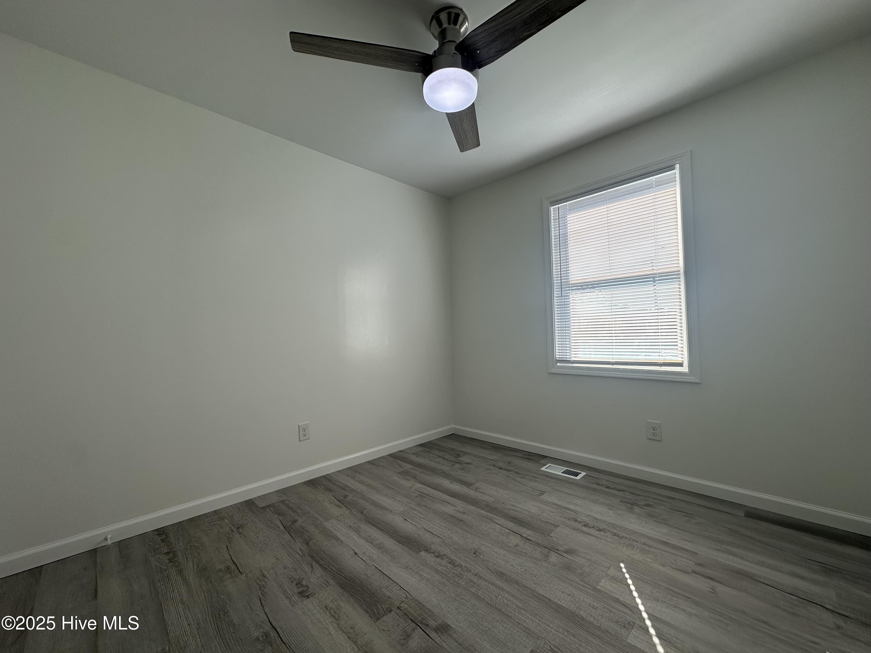 100539608 | Photo 18