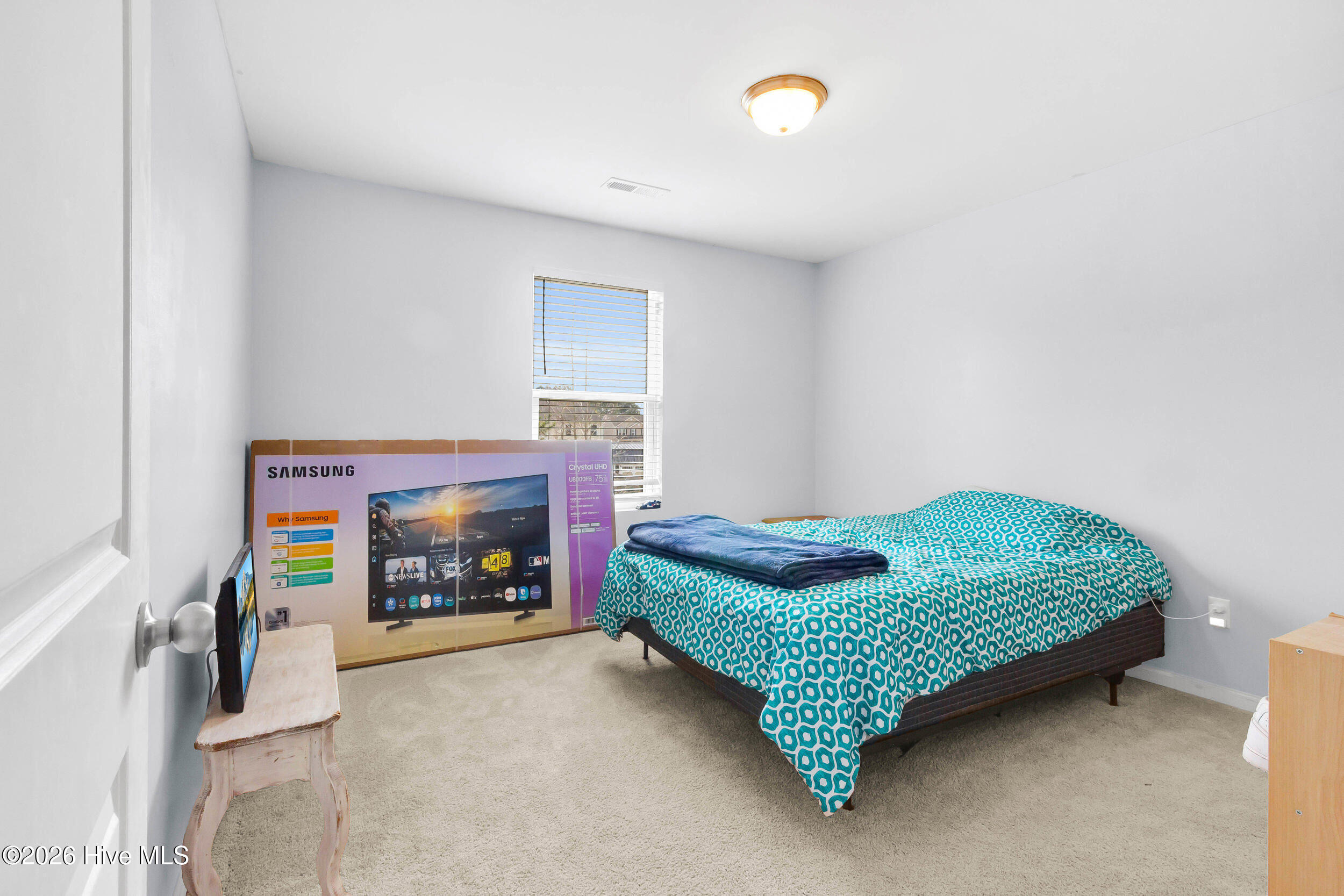 100561296 | Photo 27