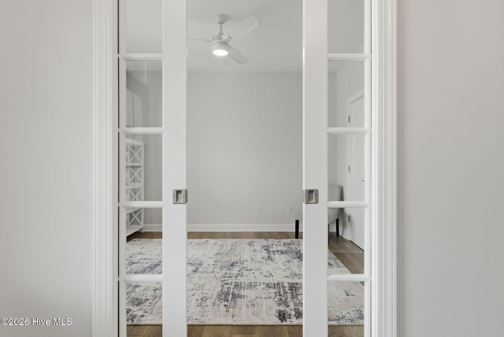 100564849 | Photo 10