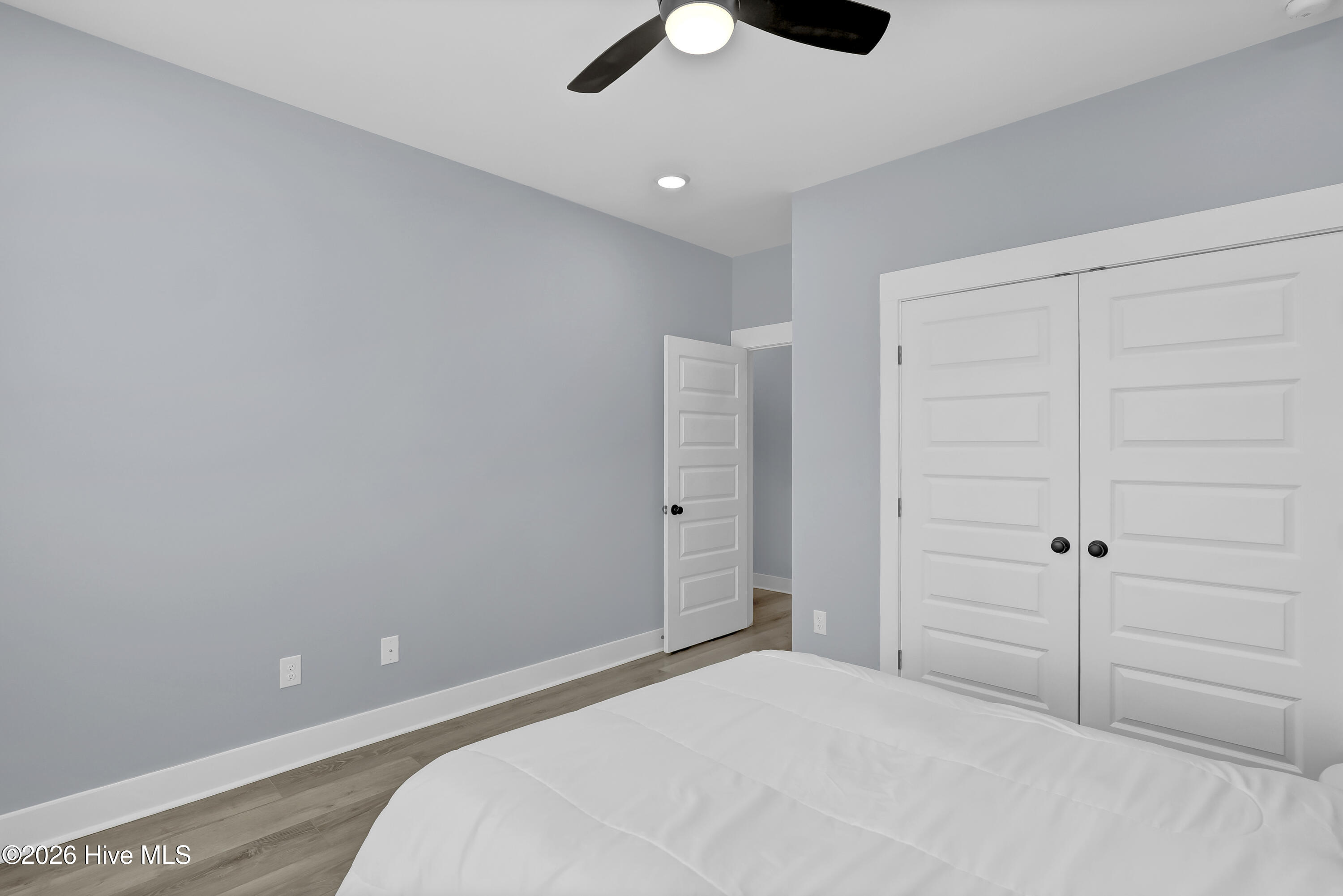 100556741 | Photo 30