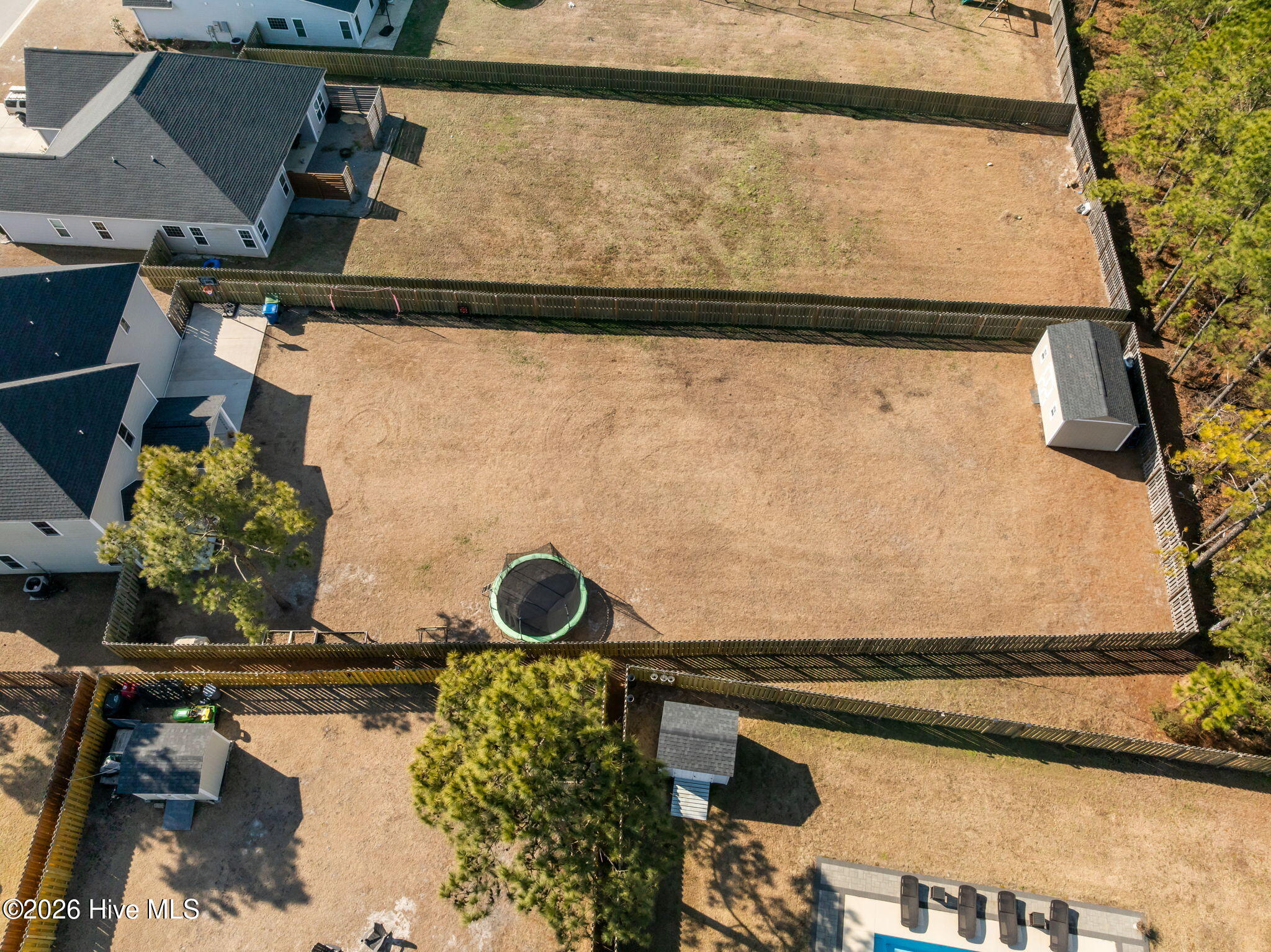 100554000 | Photo 57